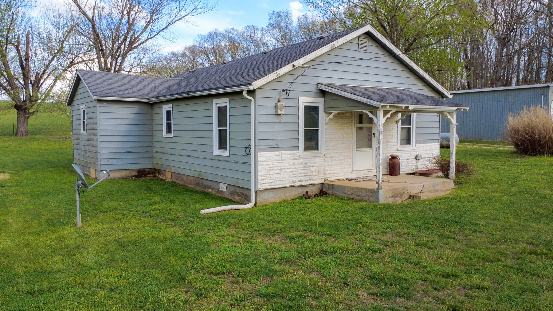 984 County Road 3450 Property Photo 10