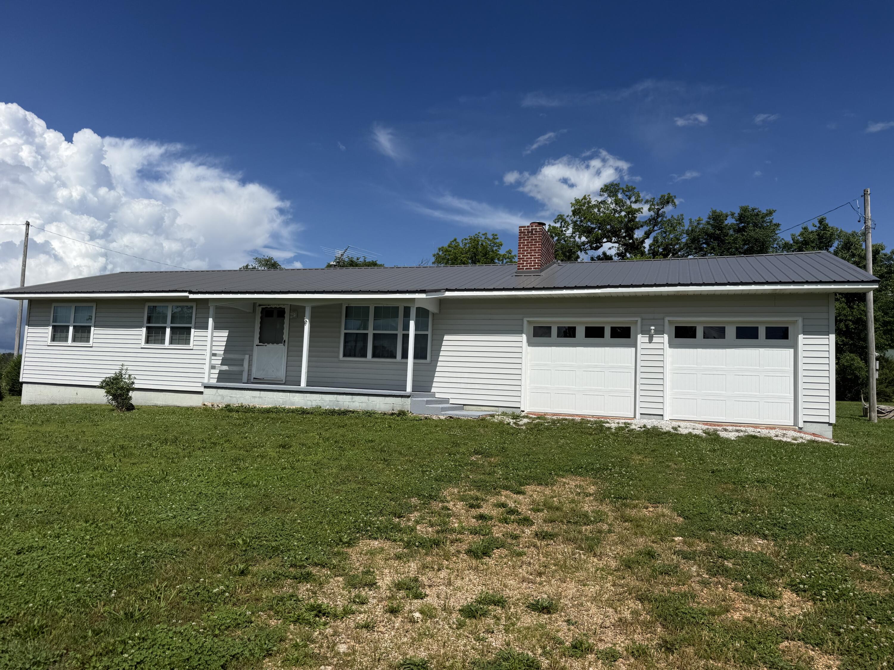 18059 State Highway O Property Photo 1