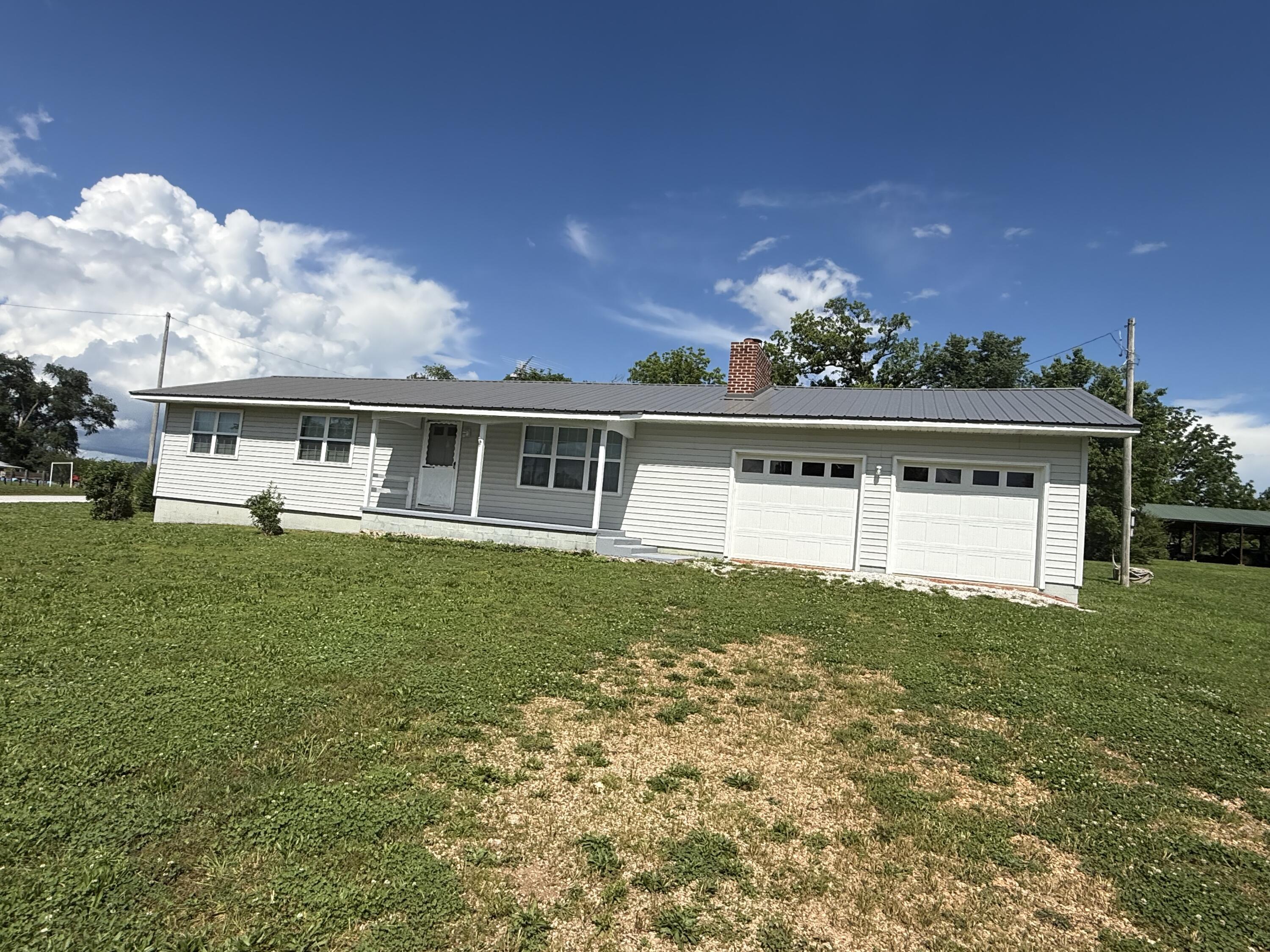 18059 State Highway O Property Photo 2
