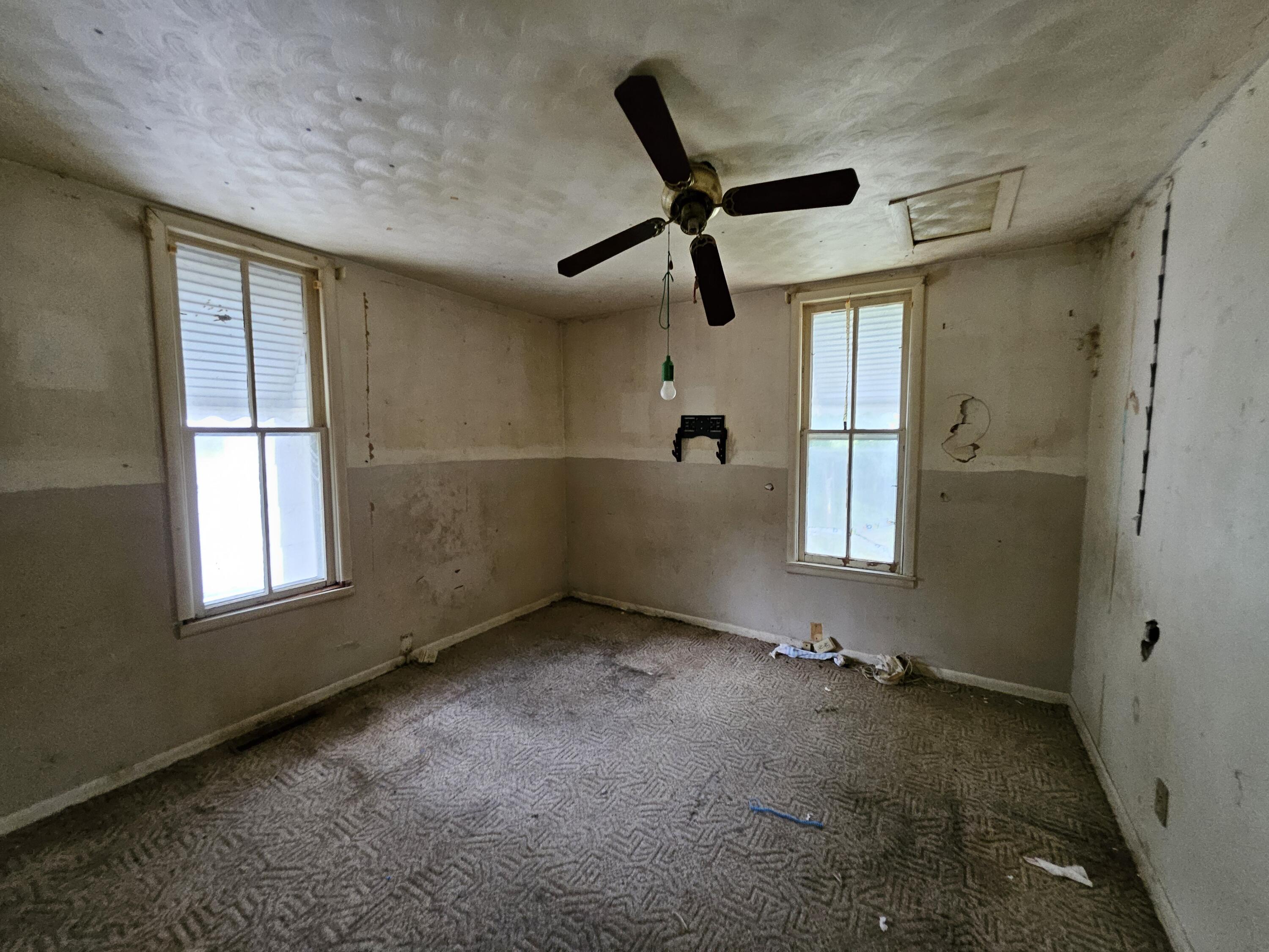 302 South Chicago Avenue Property Photo 10