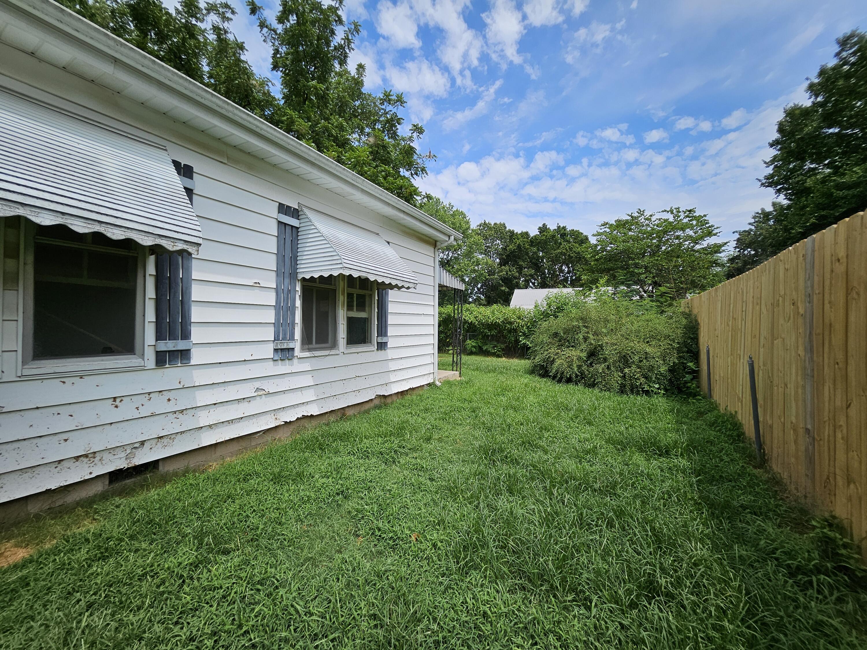 302 South Chicago Avenue Property Photo 16