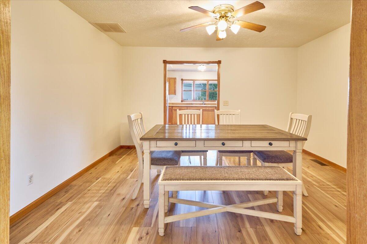 1603 Davis Circle Property Photo 8