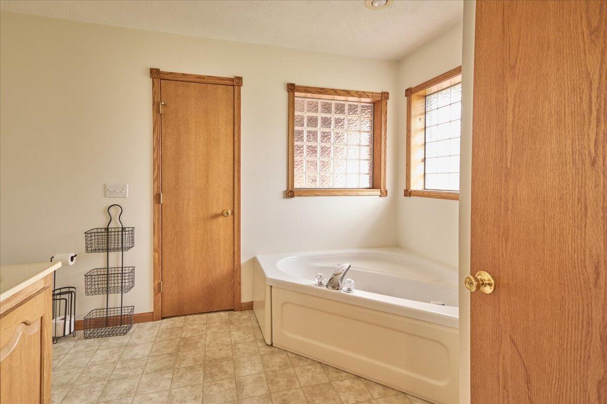 1603 Davis Circle Property Photo 27