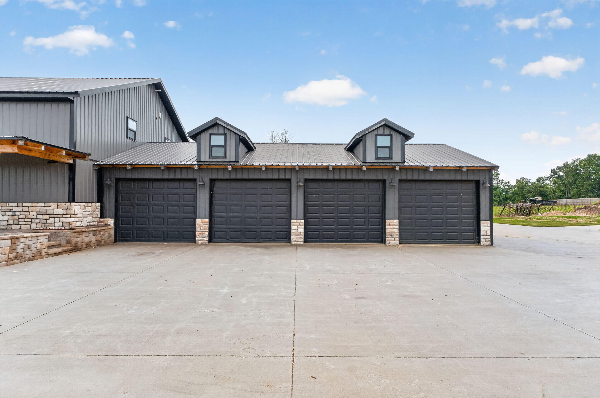 250 Aviation Avenue Property Photo 6