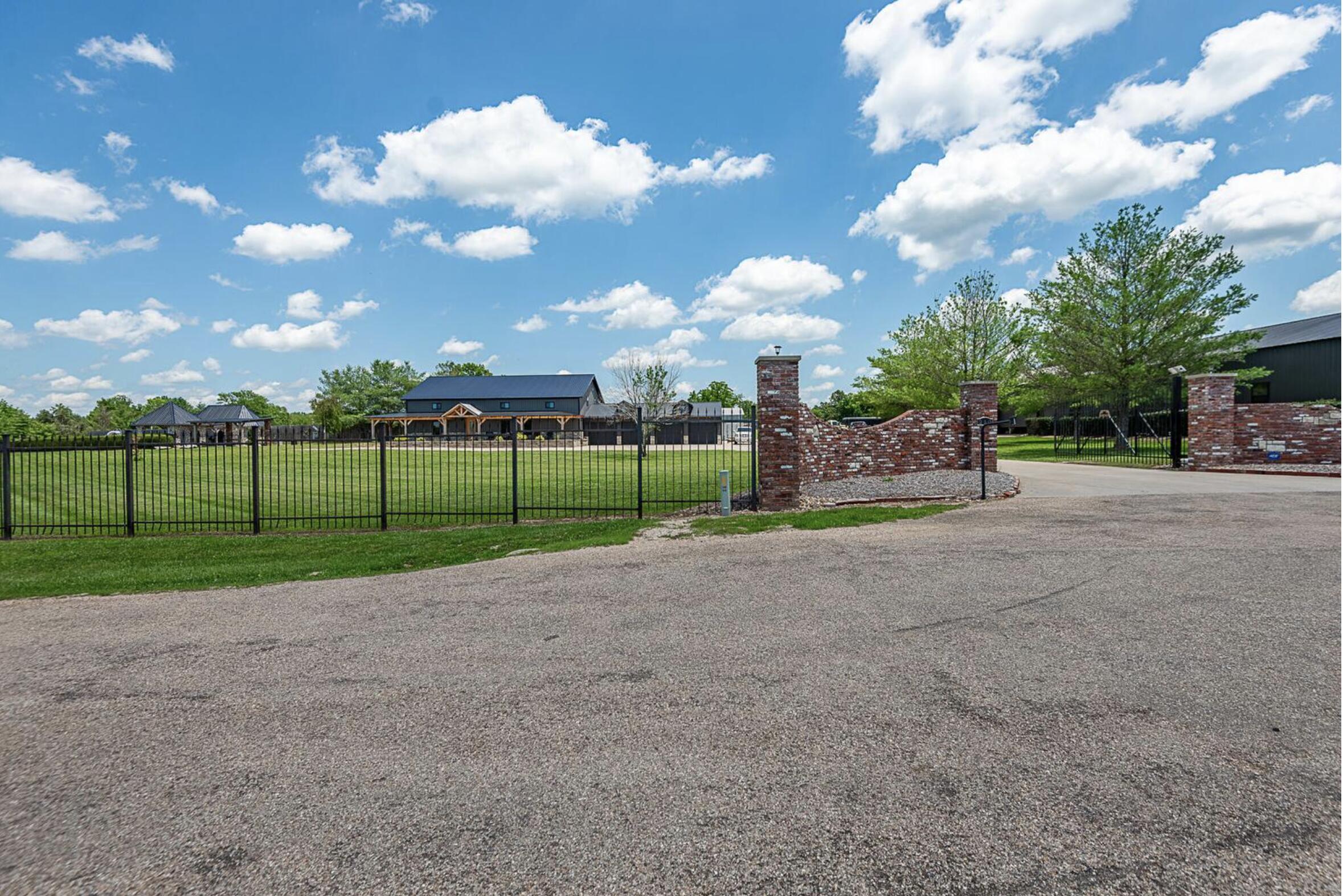 250 Aviation Avenue Property Photo 14