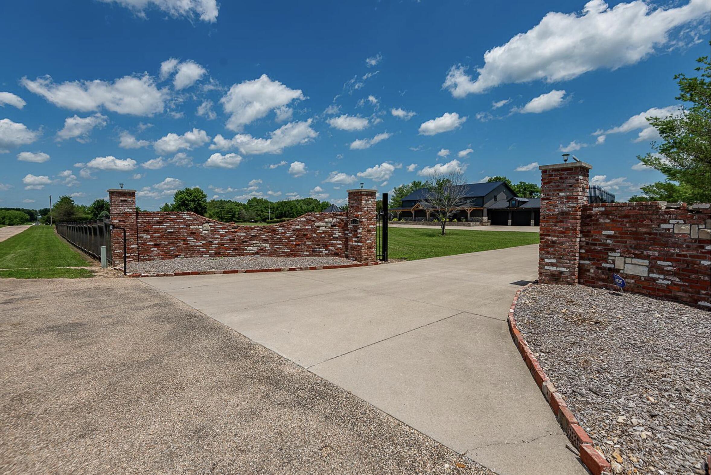 250 Aviation Avenue Property Photo 16