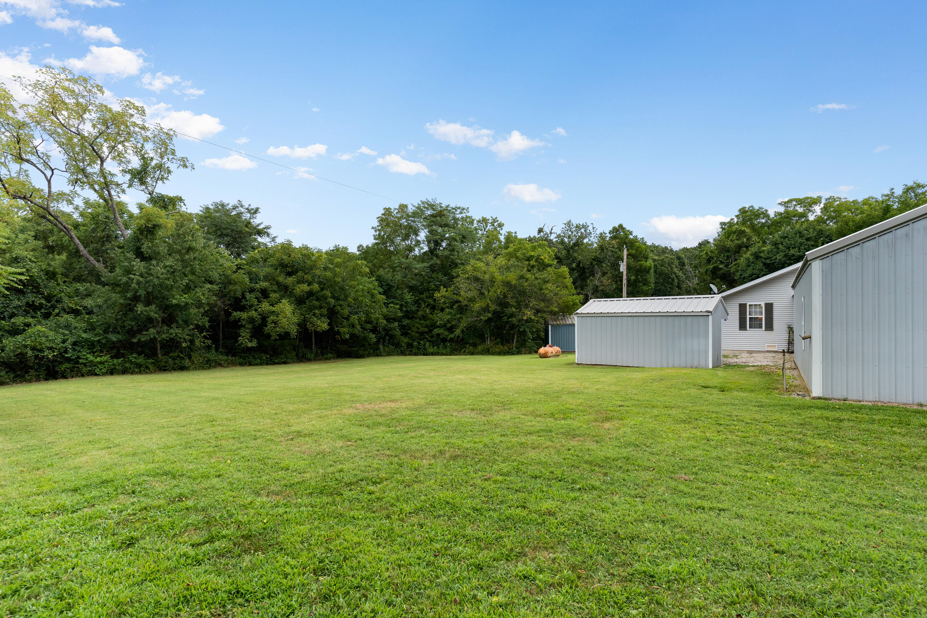 951 Goldfinch Road Property Photo 29