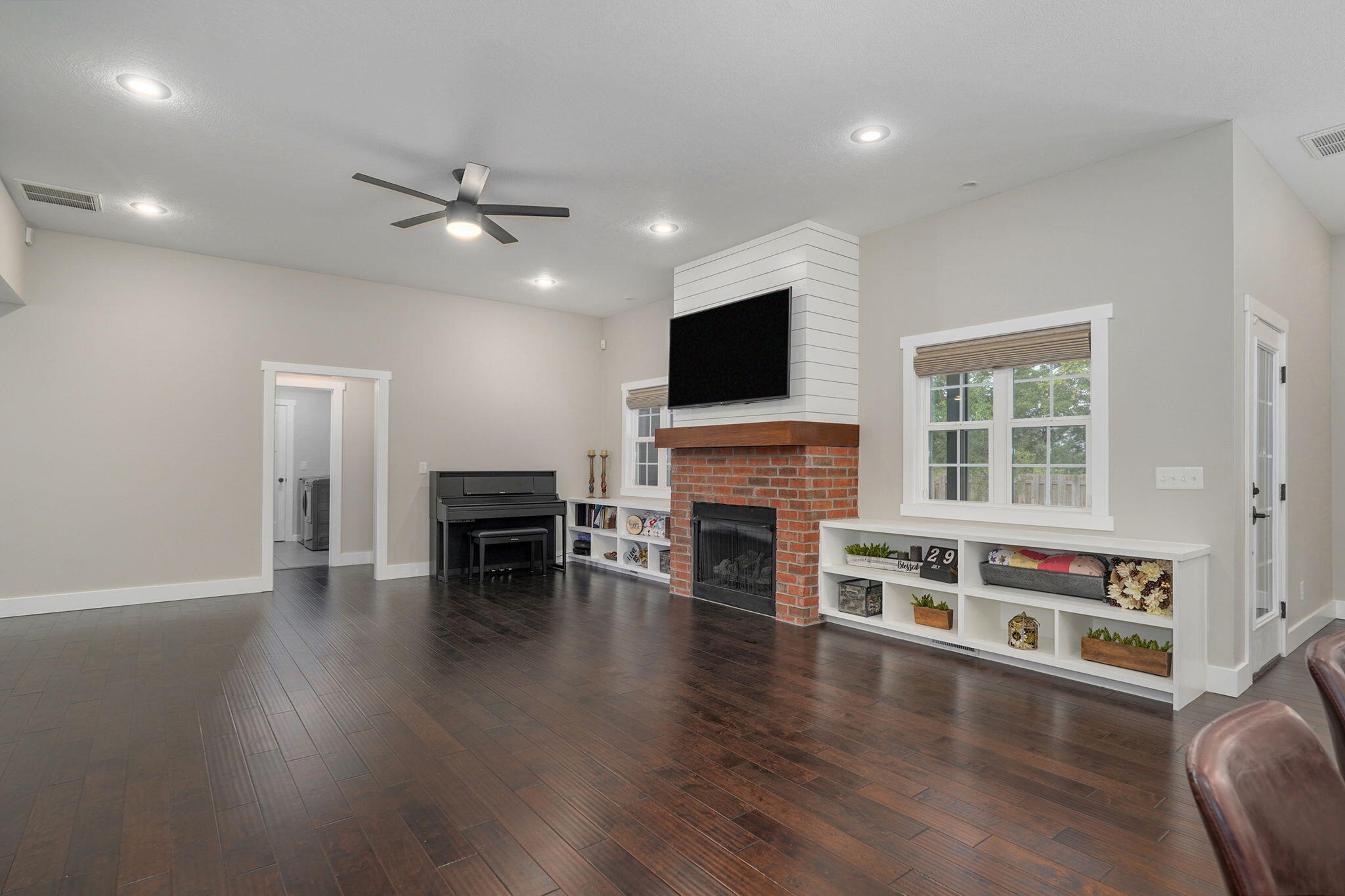 676 Greer Avenue Property Photo 7