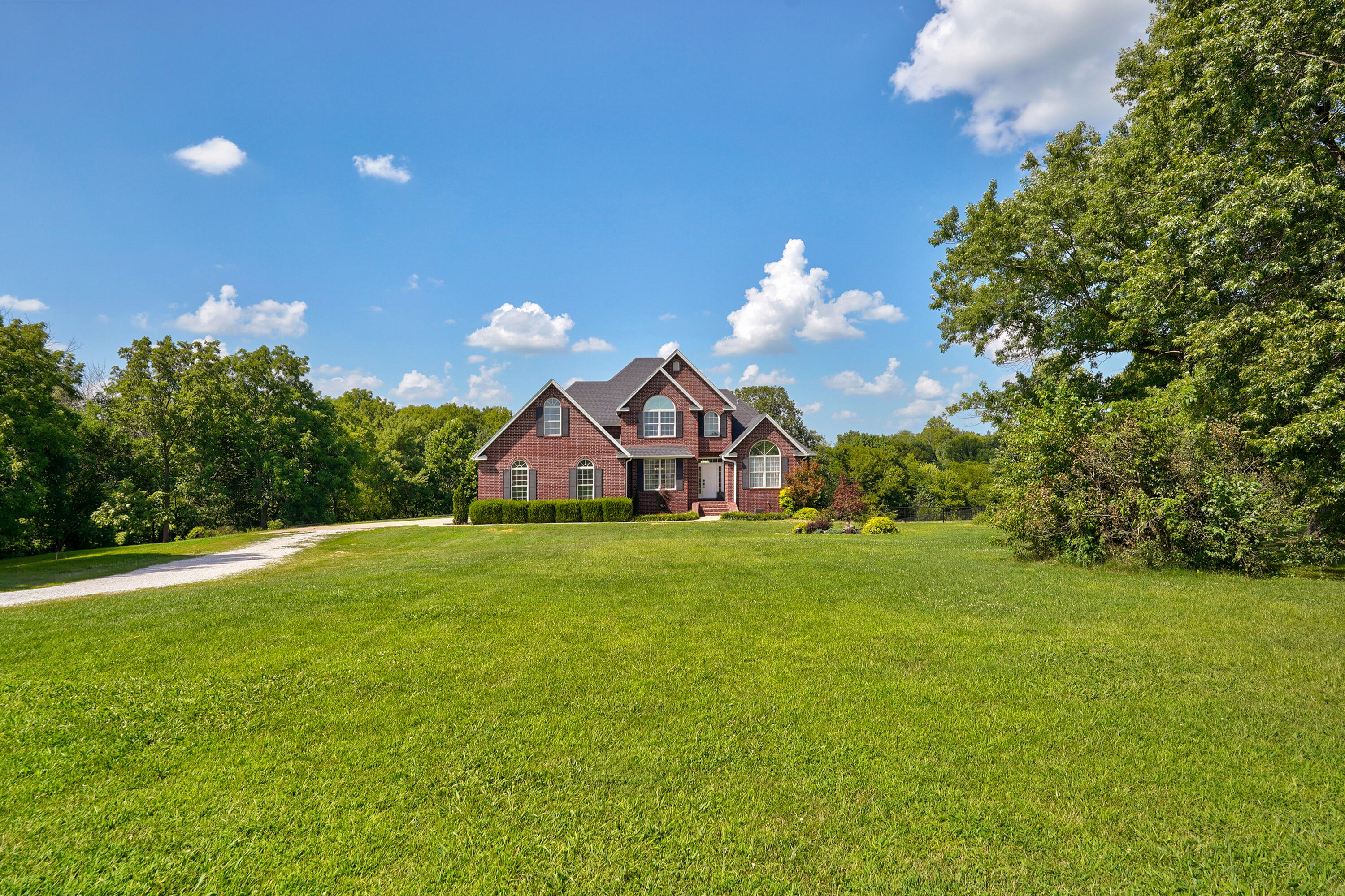7675 West Farm Road 194 Property Photo 4