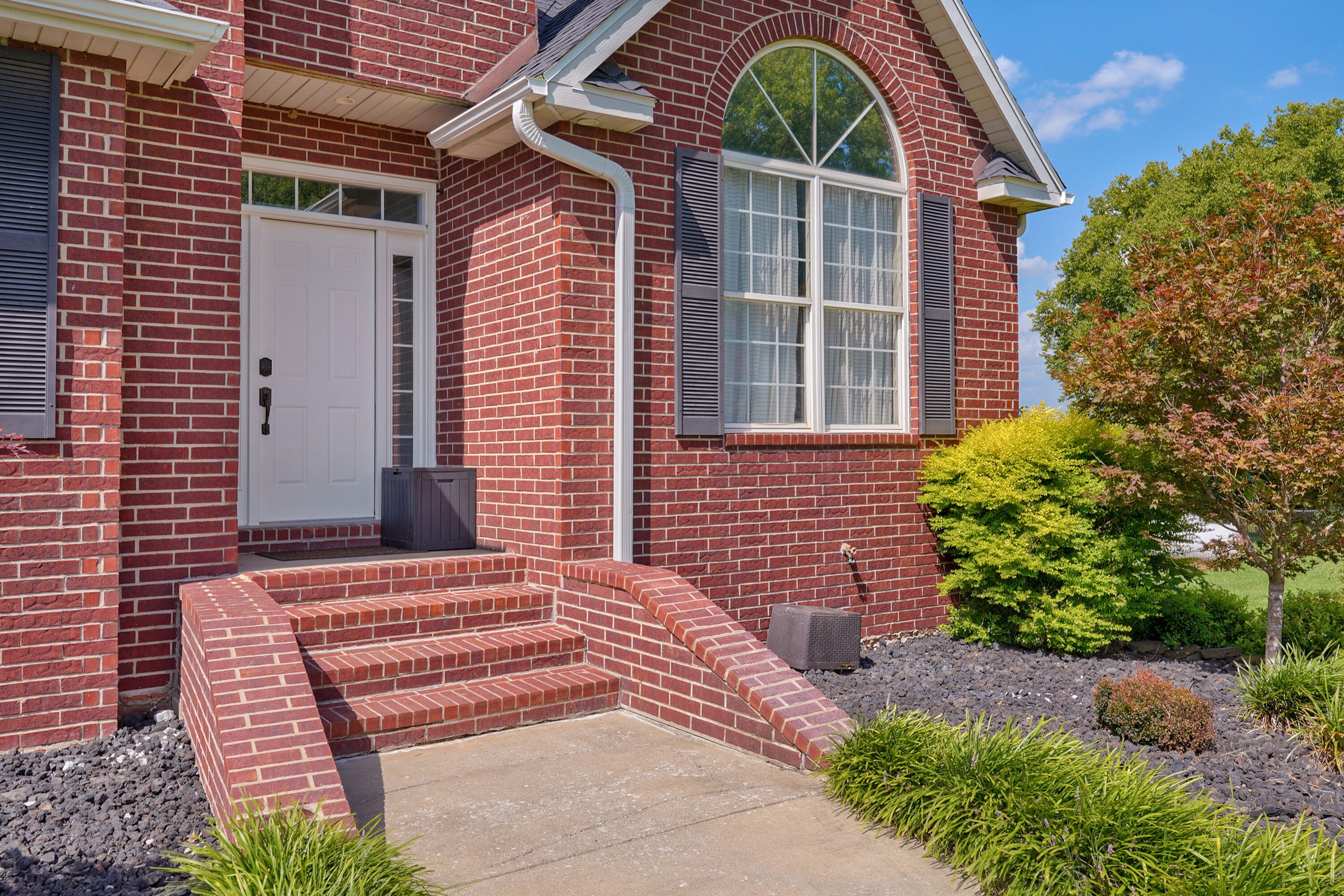 7675 West Farm Road 194 Property Photo 5