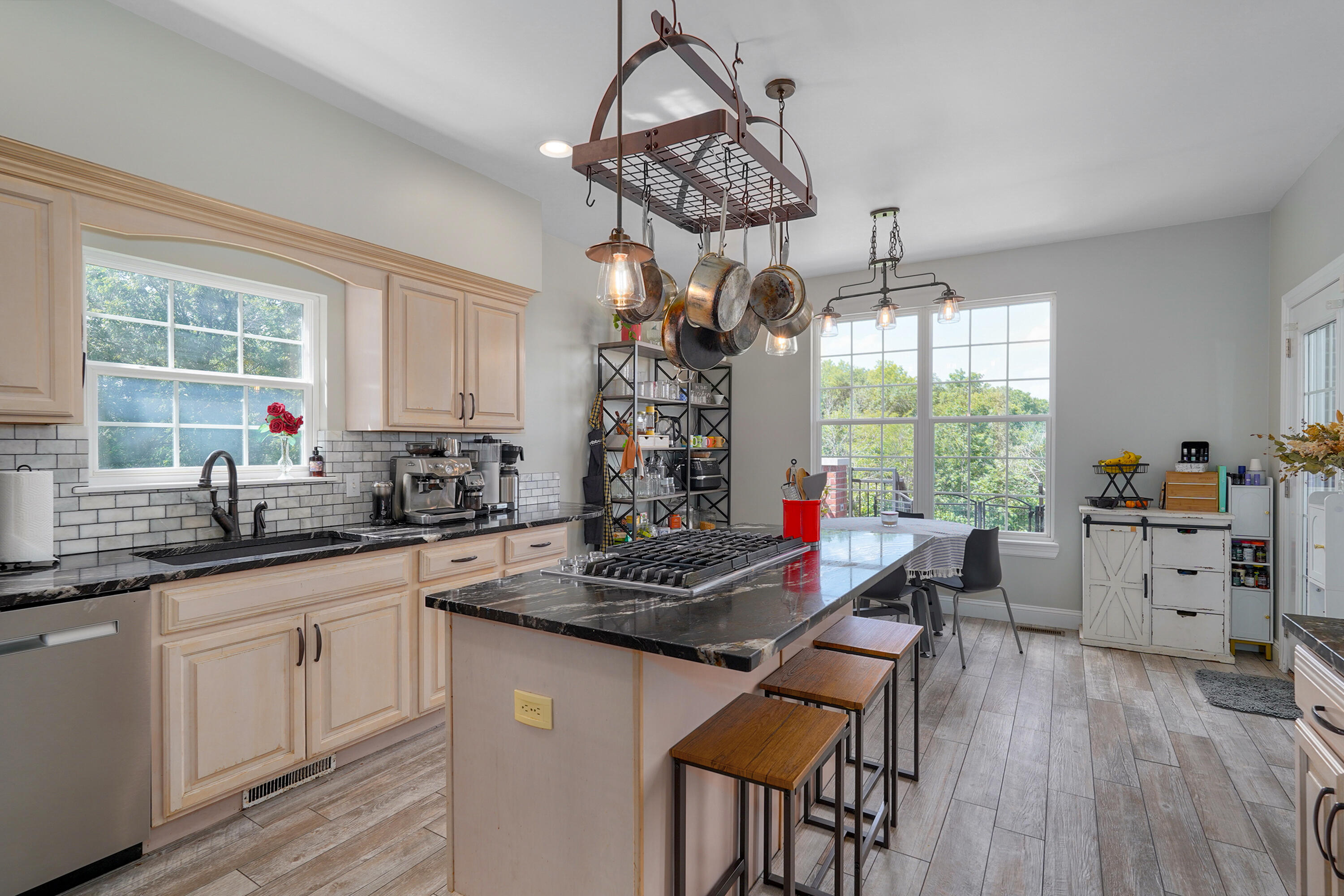 7675 West Farm Road 194 Property Photo 15