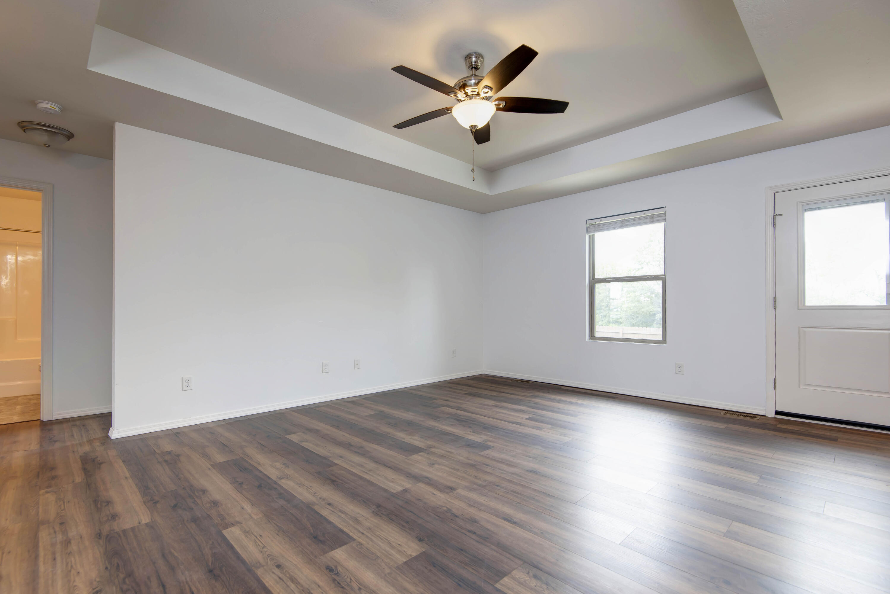 276 West Picardy Street Property Photo 4
