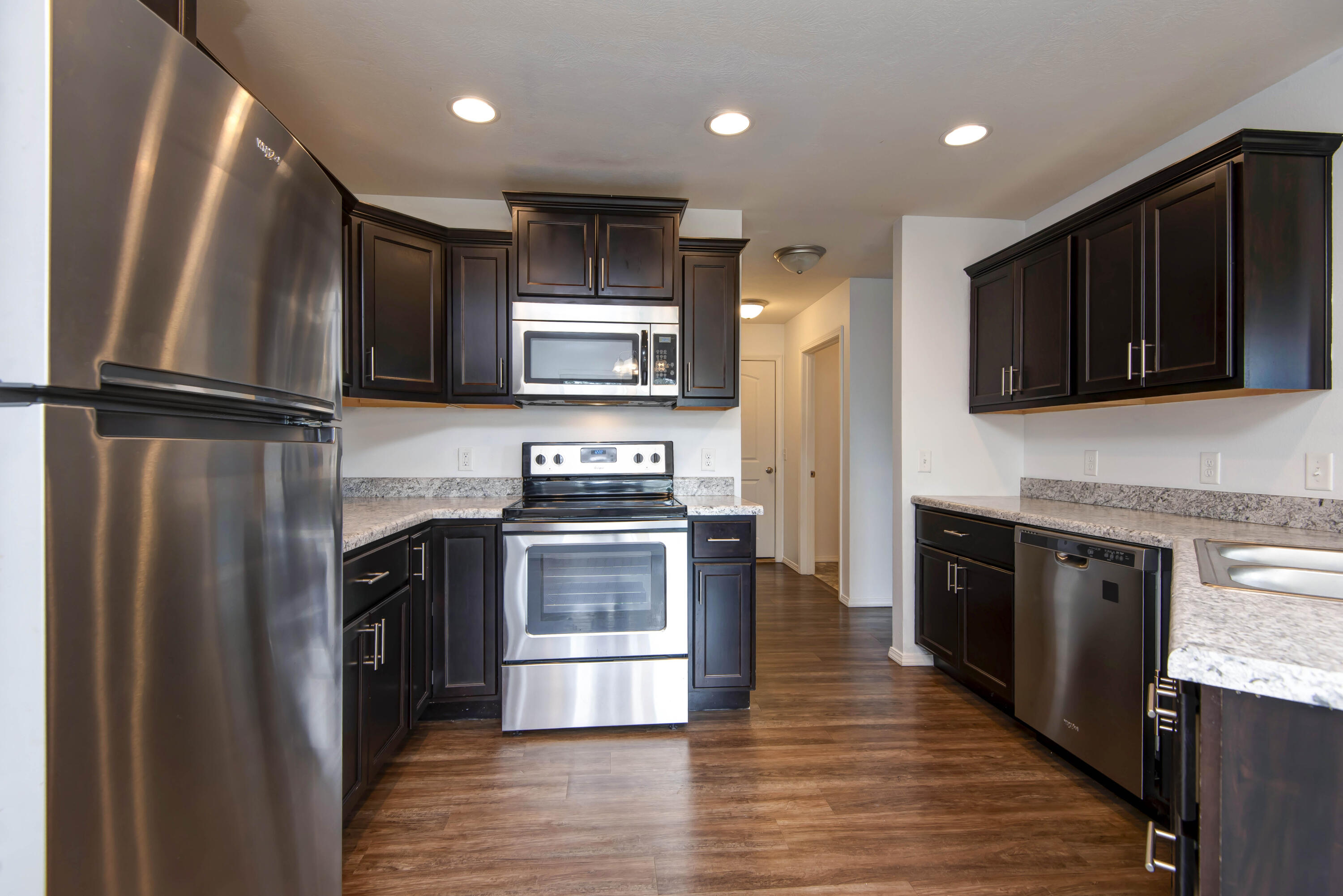 276 West Picardy Street Property Photo 8