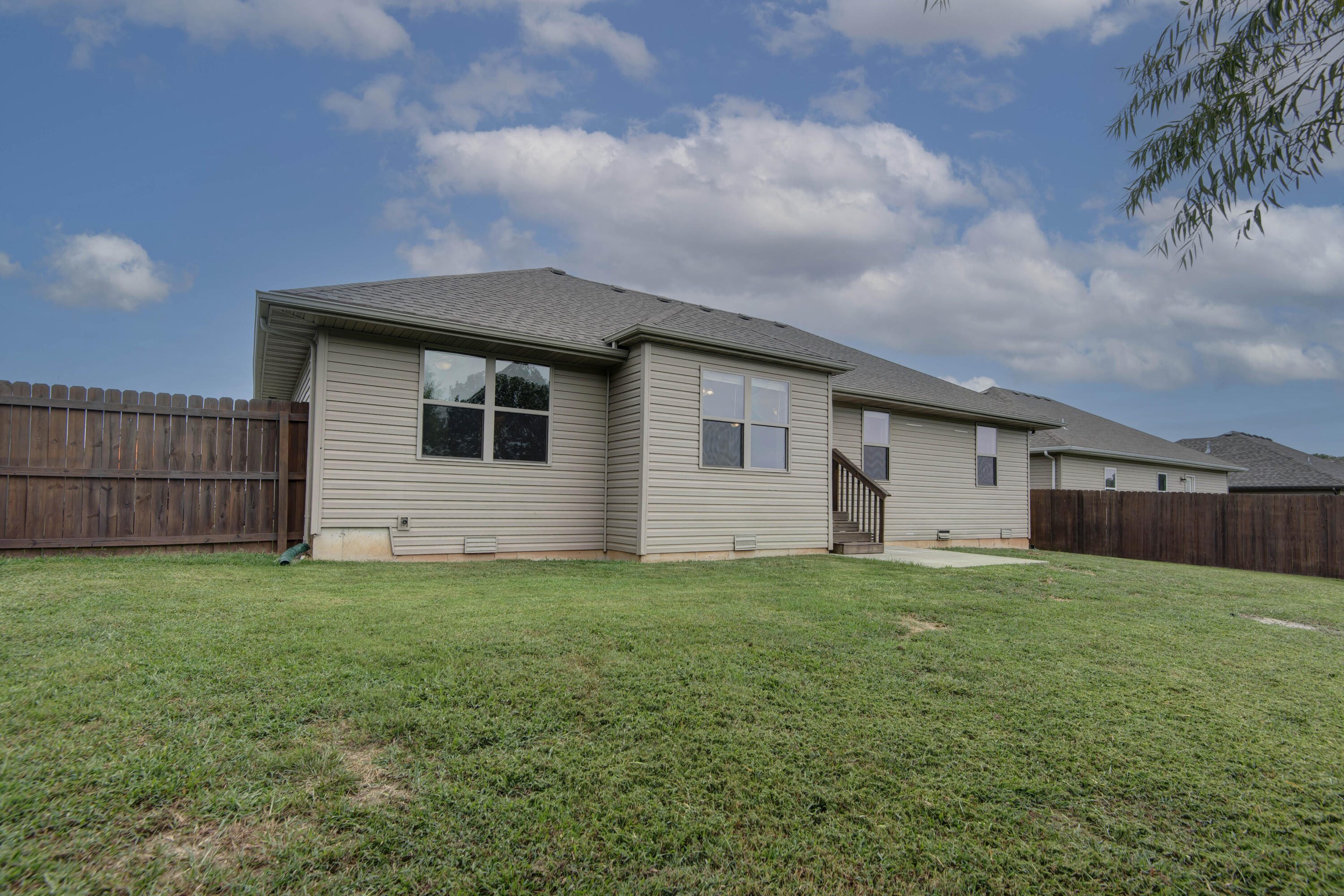 276 West Picardy Street Property Photo 26