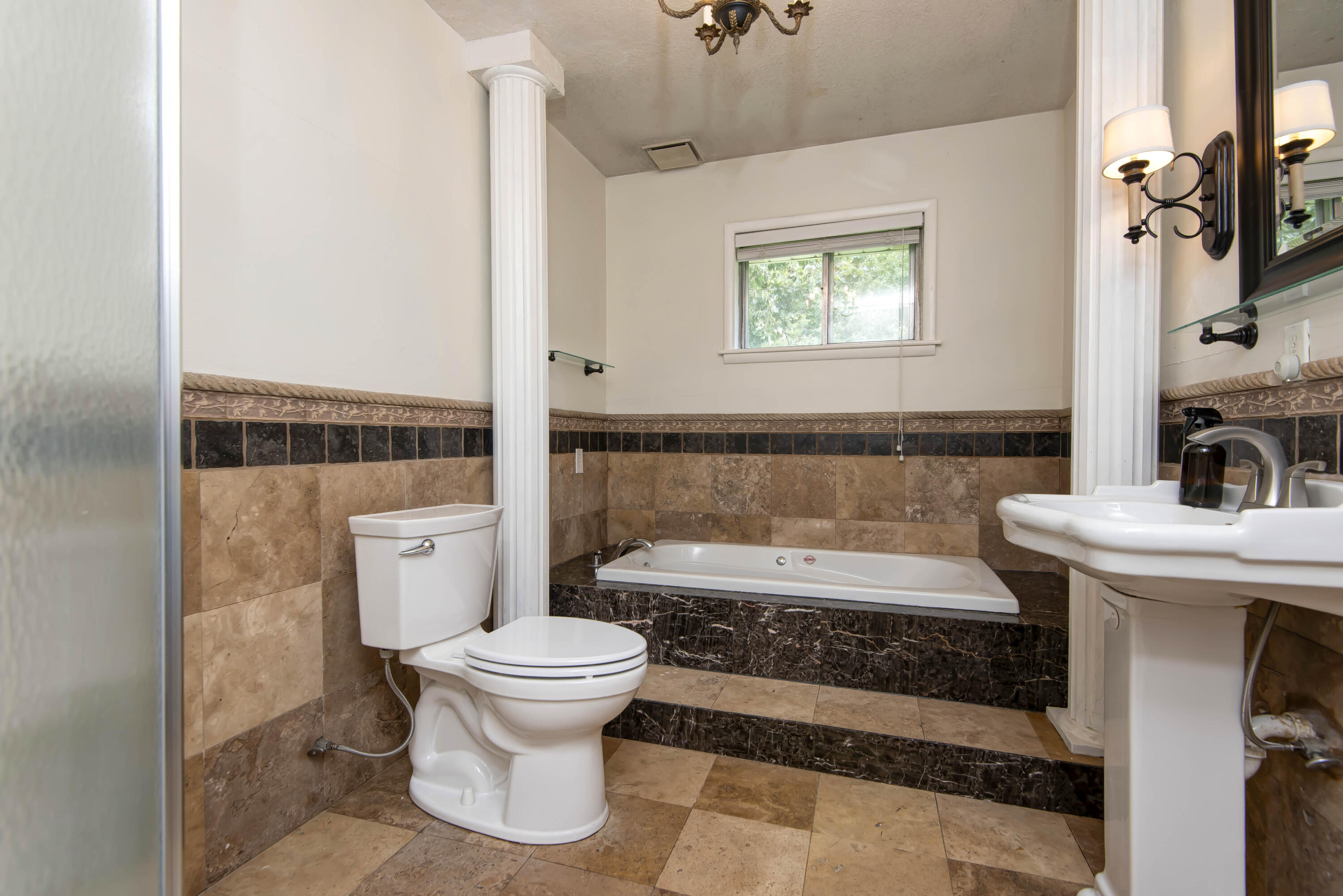 2619 East Stanford Street Property Photo 17