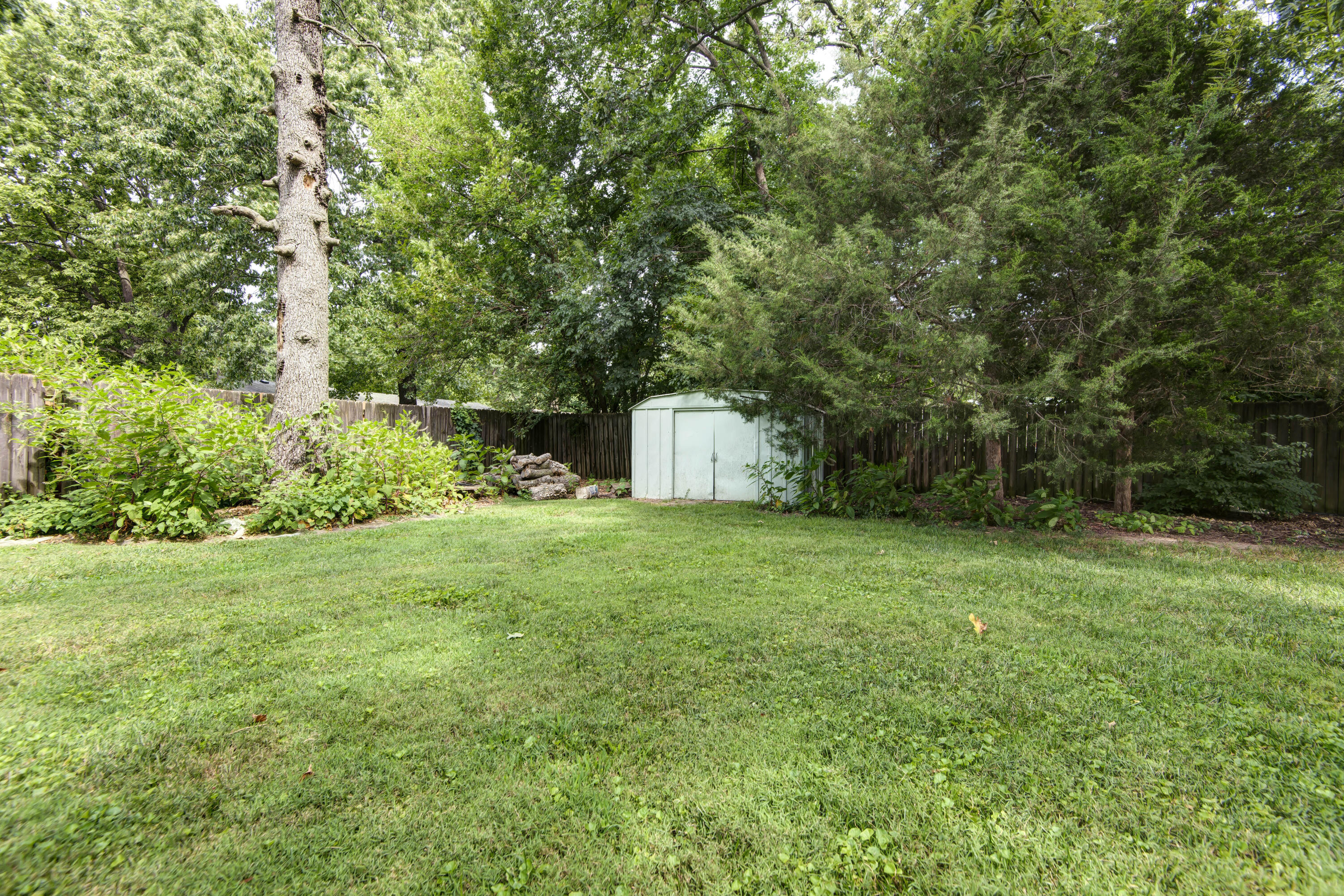 2619 East Stanford Street Property Photo 31