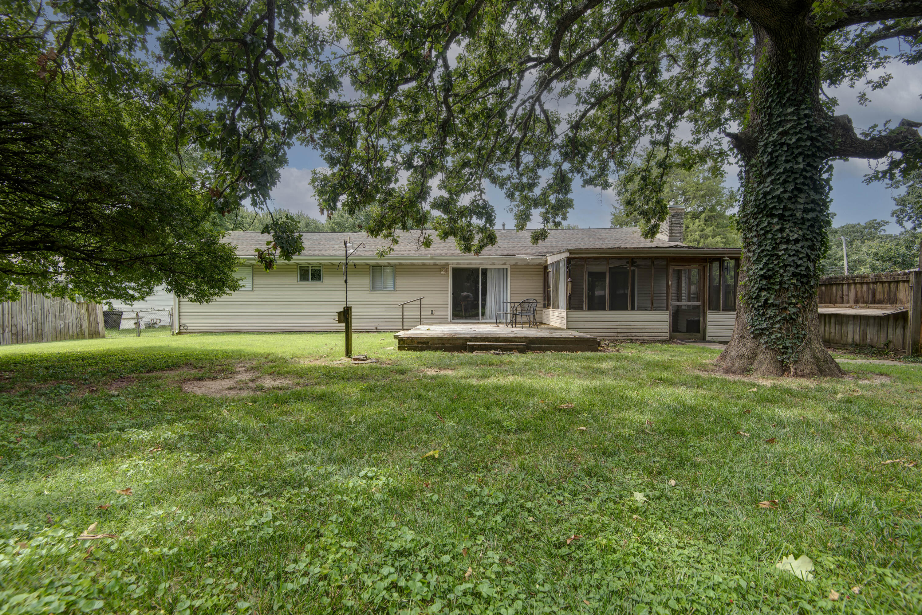 2619 East Stanford Street Property Photo 32
