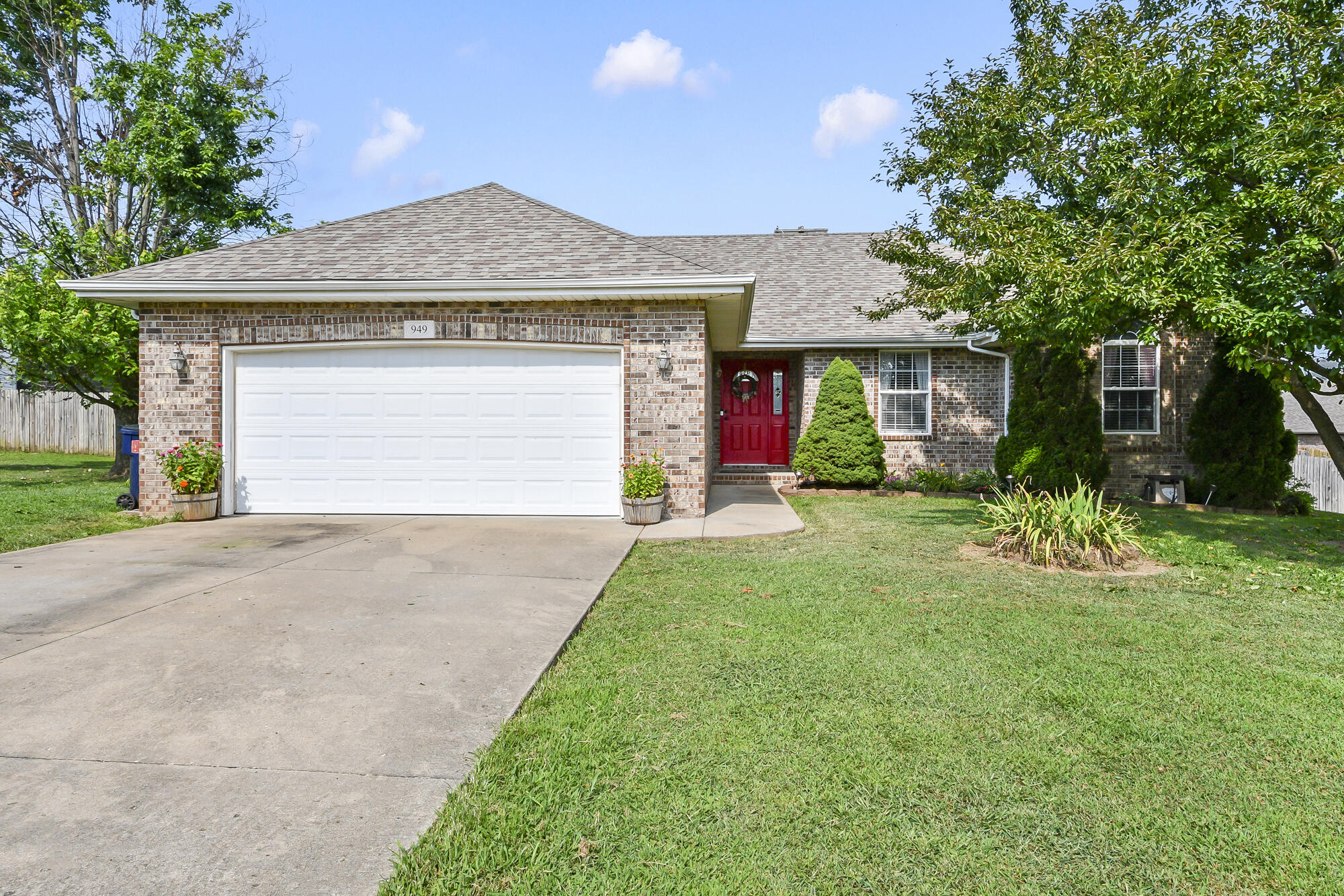 949 Megan Lane Property Photo 1