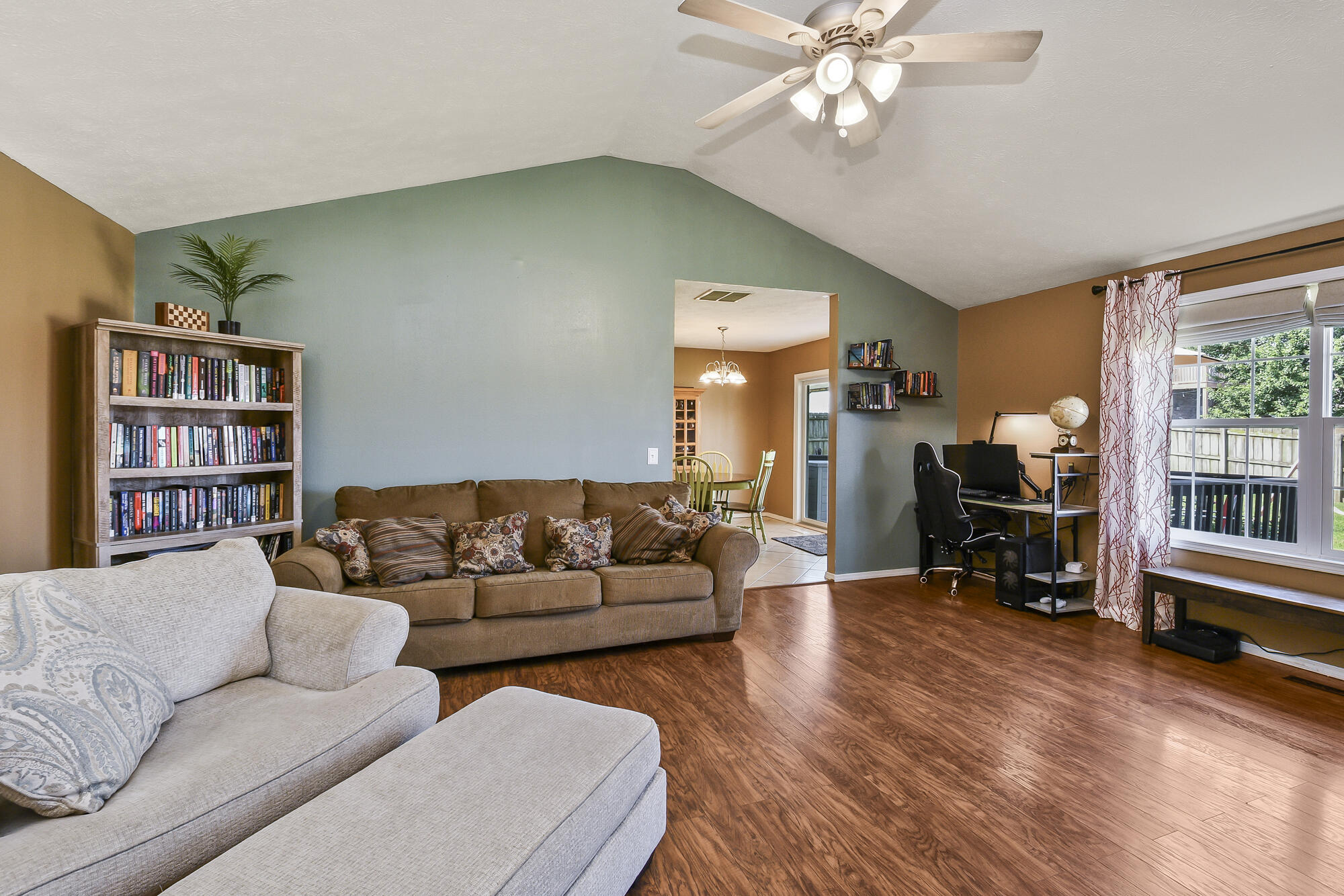 949 Megan Lane Property Photo 11