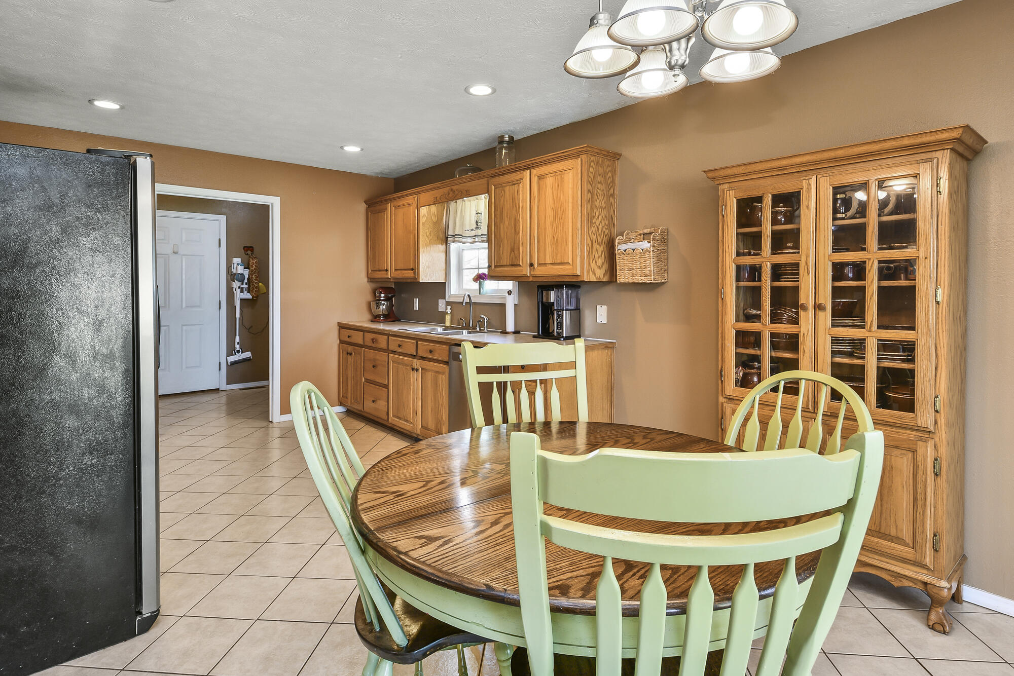949 Megan Lane Property Photo 14