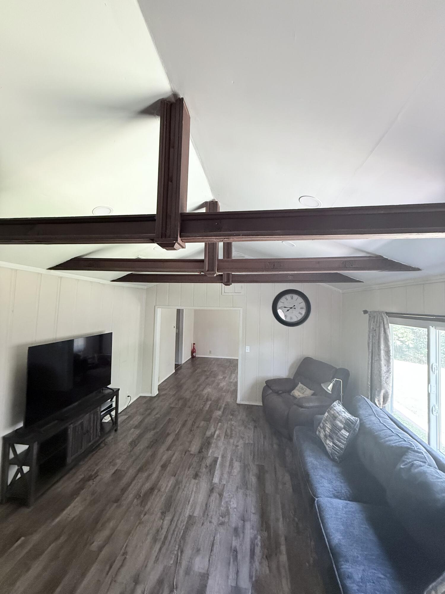 5787 Highway 63 Property Photo 9