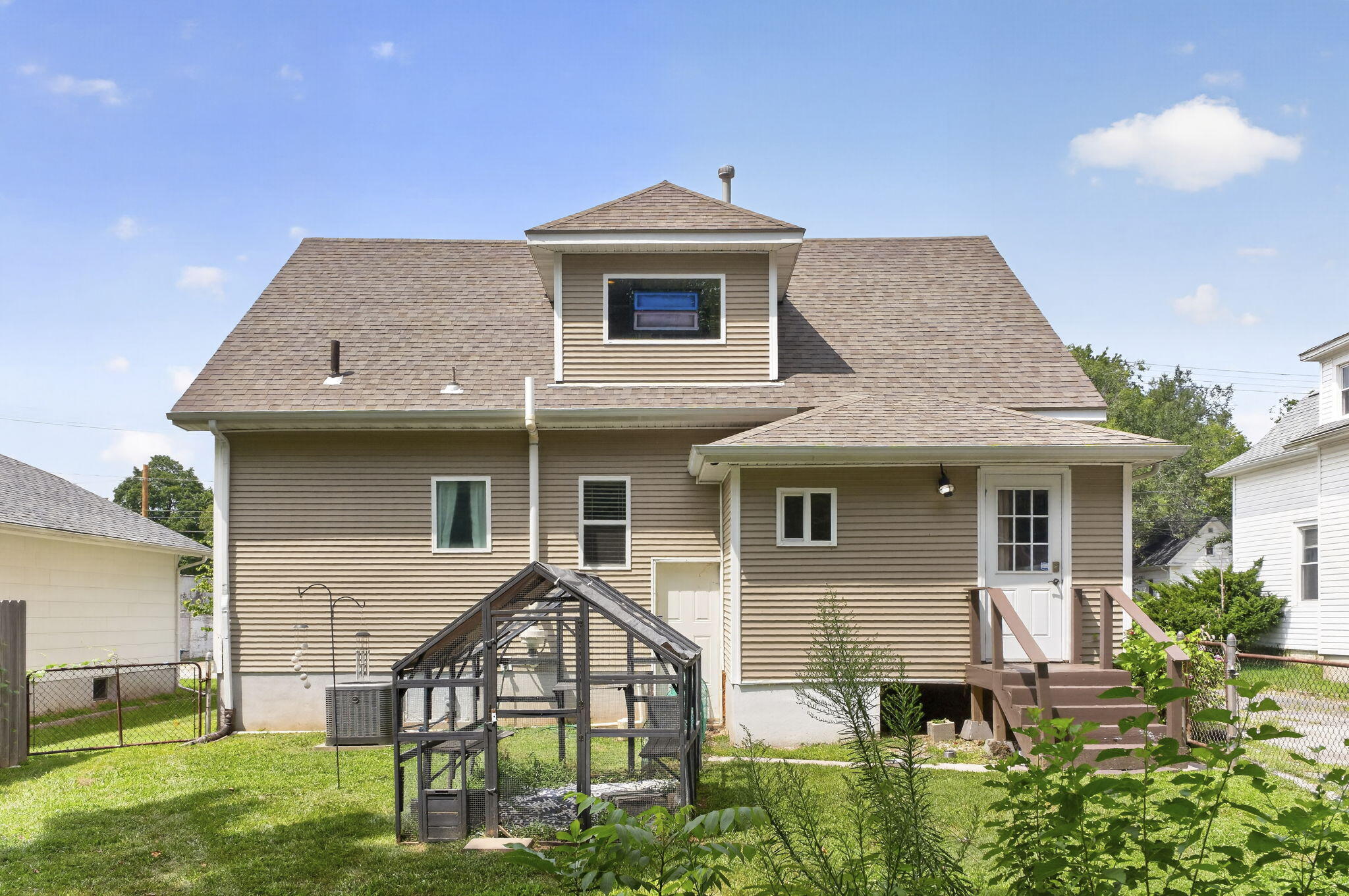 1040 West State Street Property Photo 28