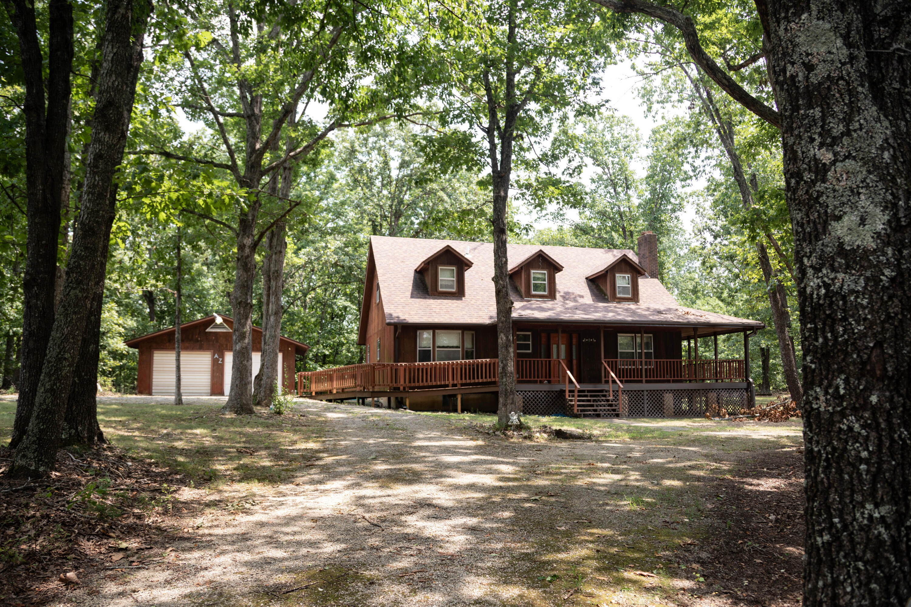 7704 County Road 2770 Property Photo 3