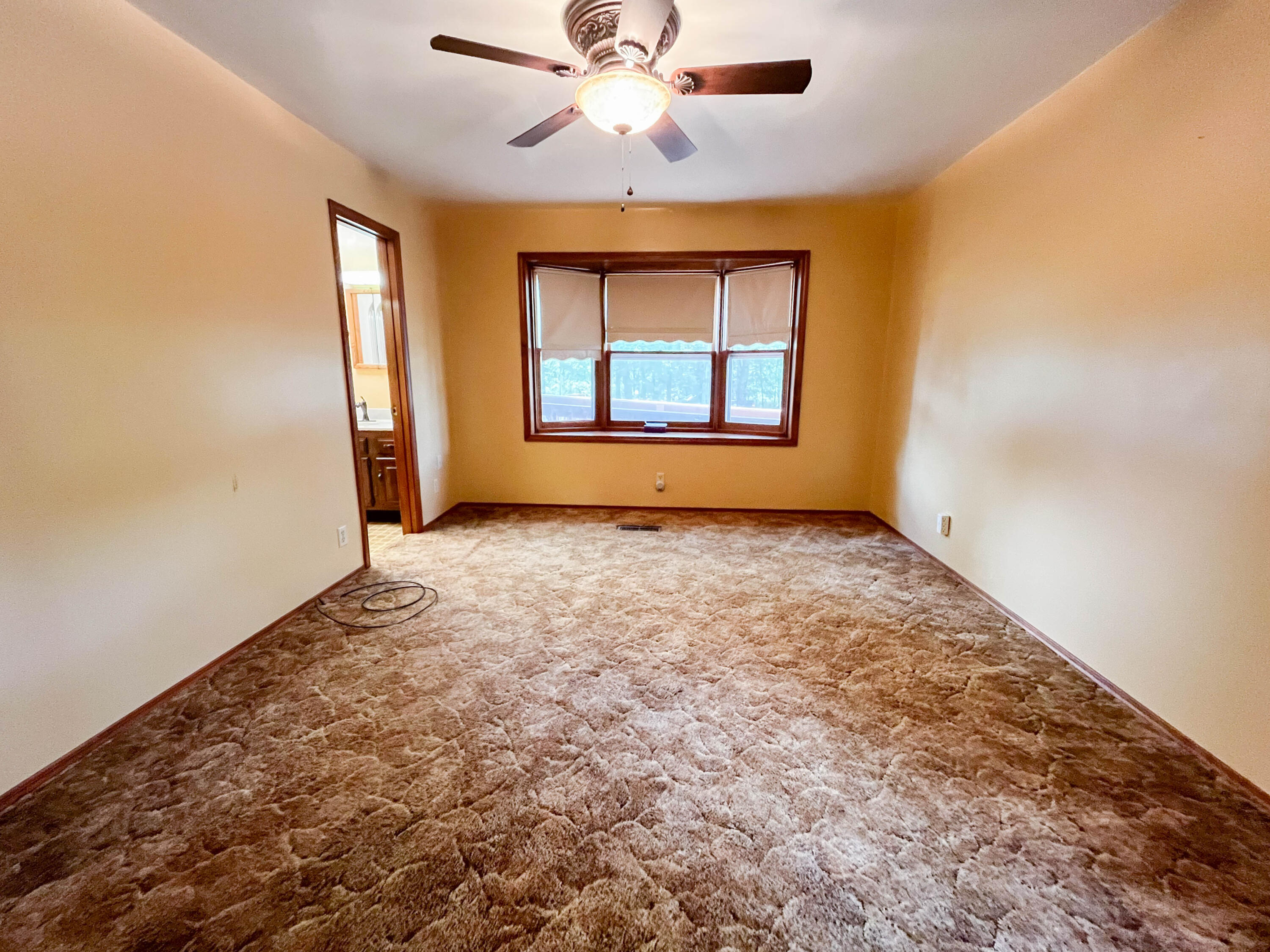 7704 County Road 2770 Property Photo 21
