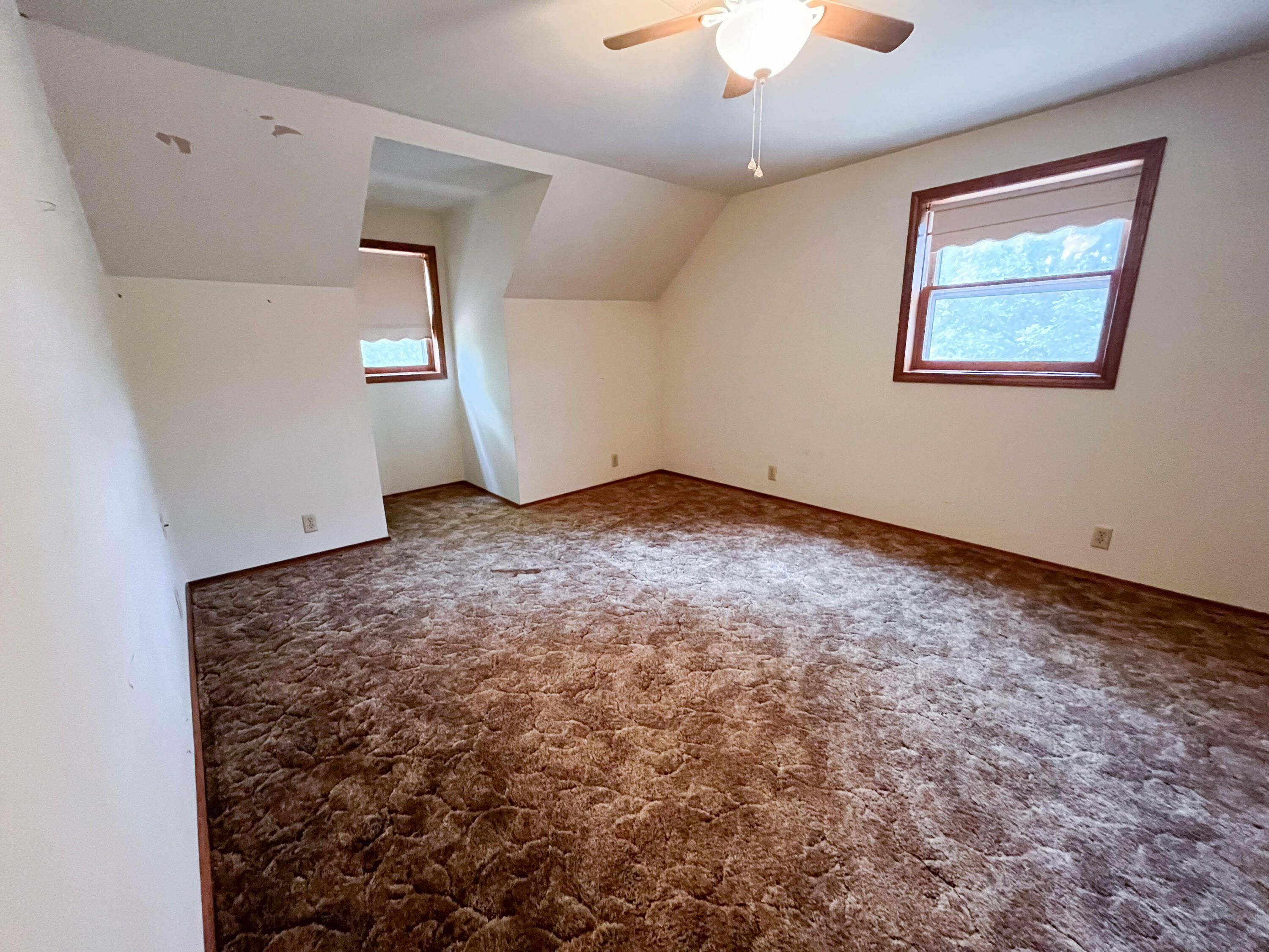 7704 County Road 2770 Property Photo 35