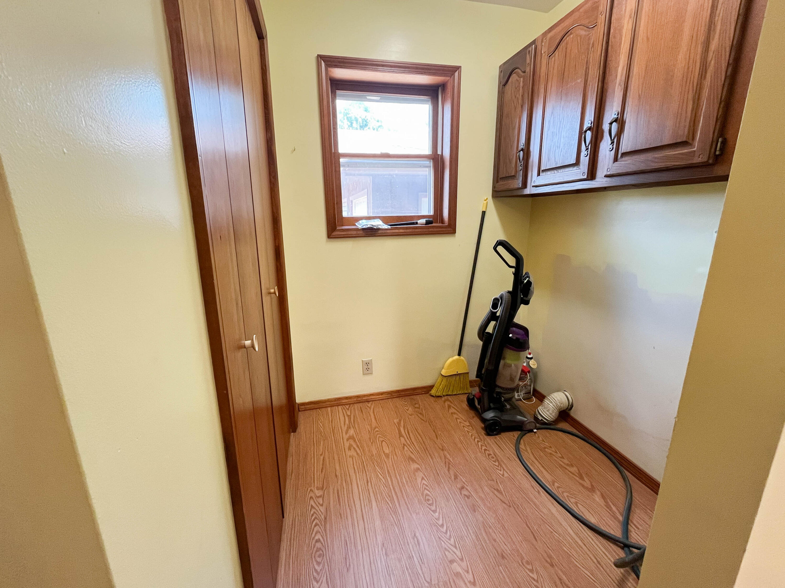7704 County Road 2770 Property Photo 64