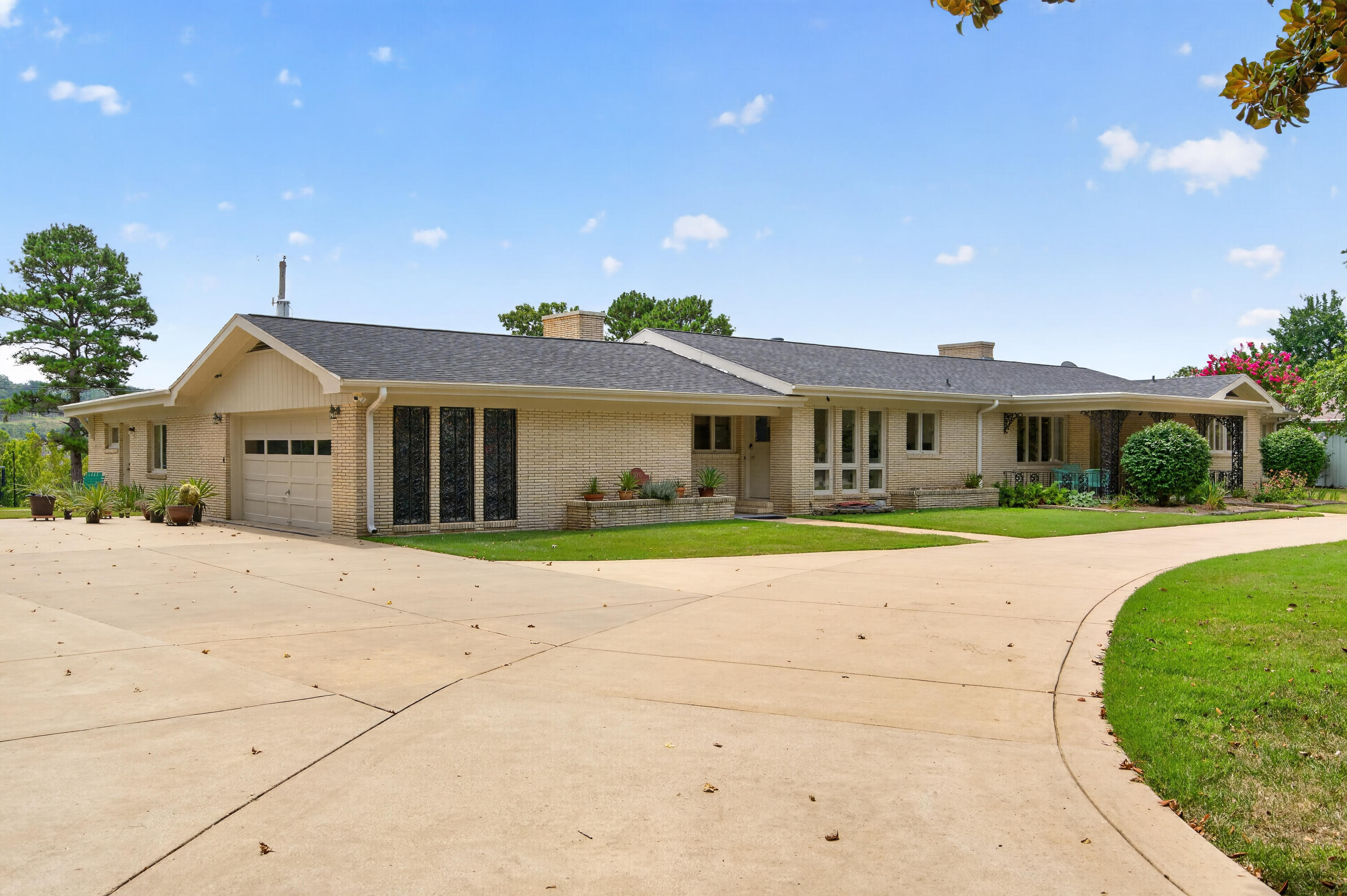 520 Parnell Drive Property Photo 4