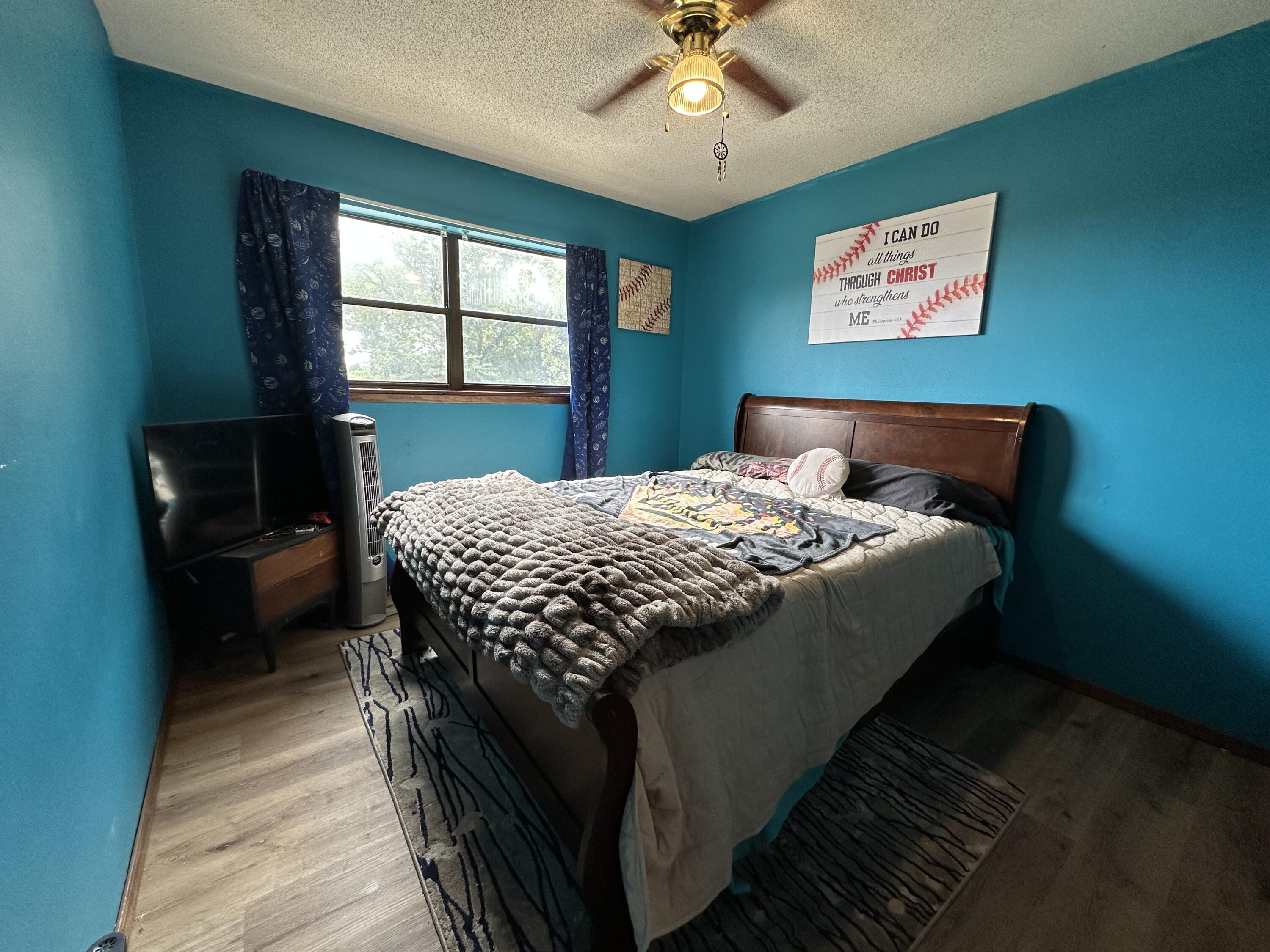 12233 Apple Road Property Photo 7