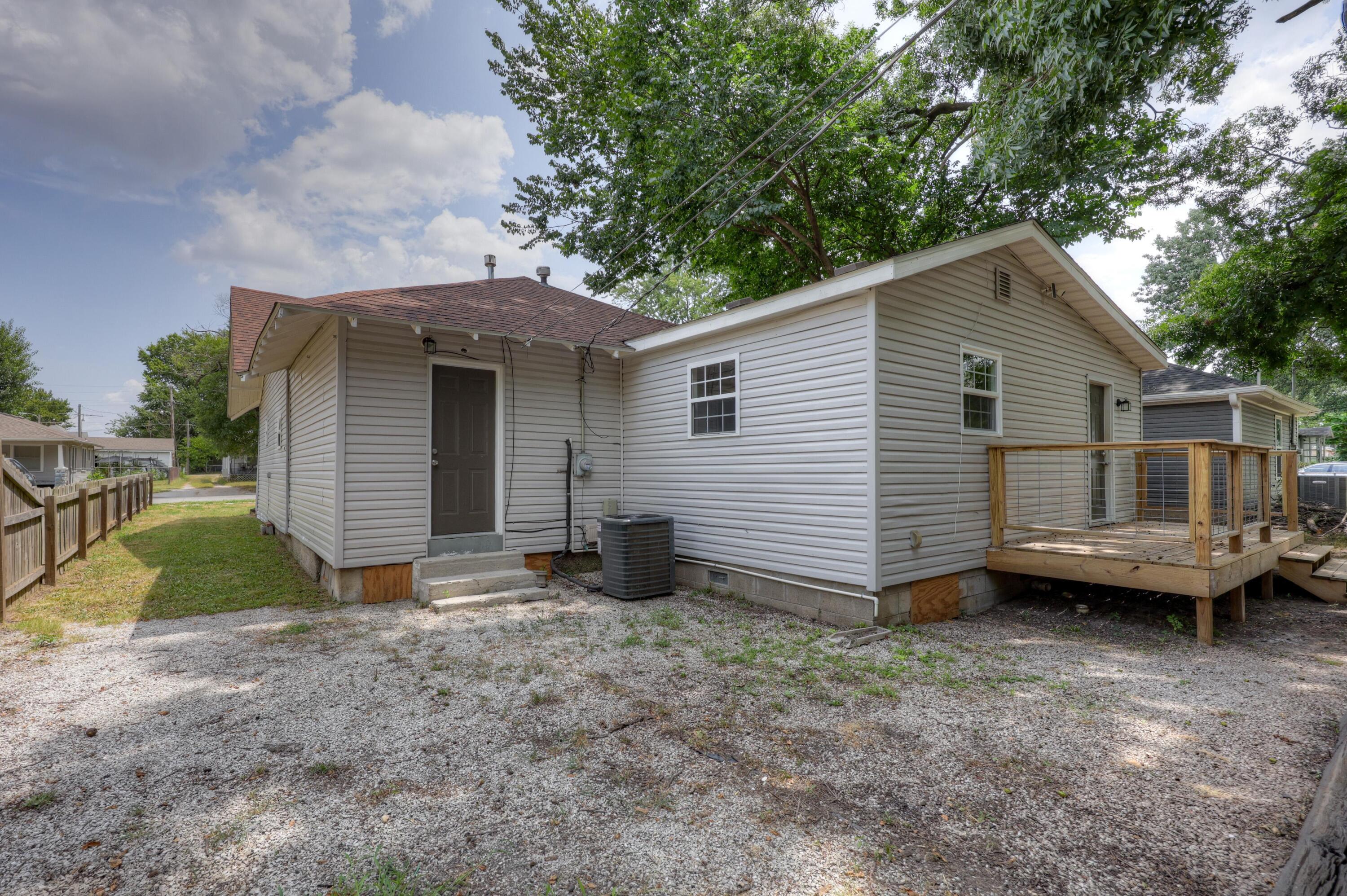 2010 South Porter Avenue Property Photo 8