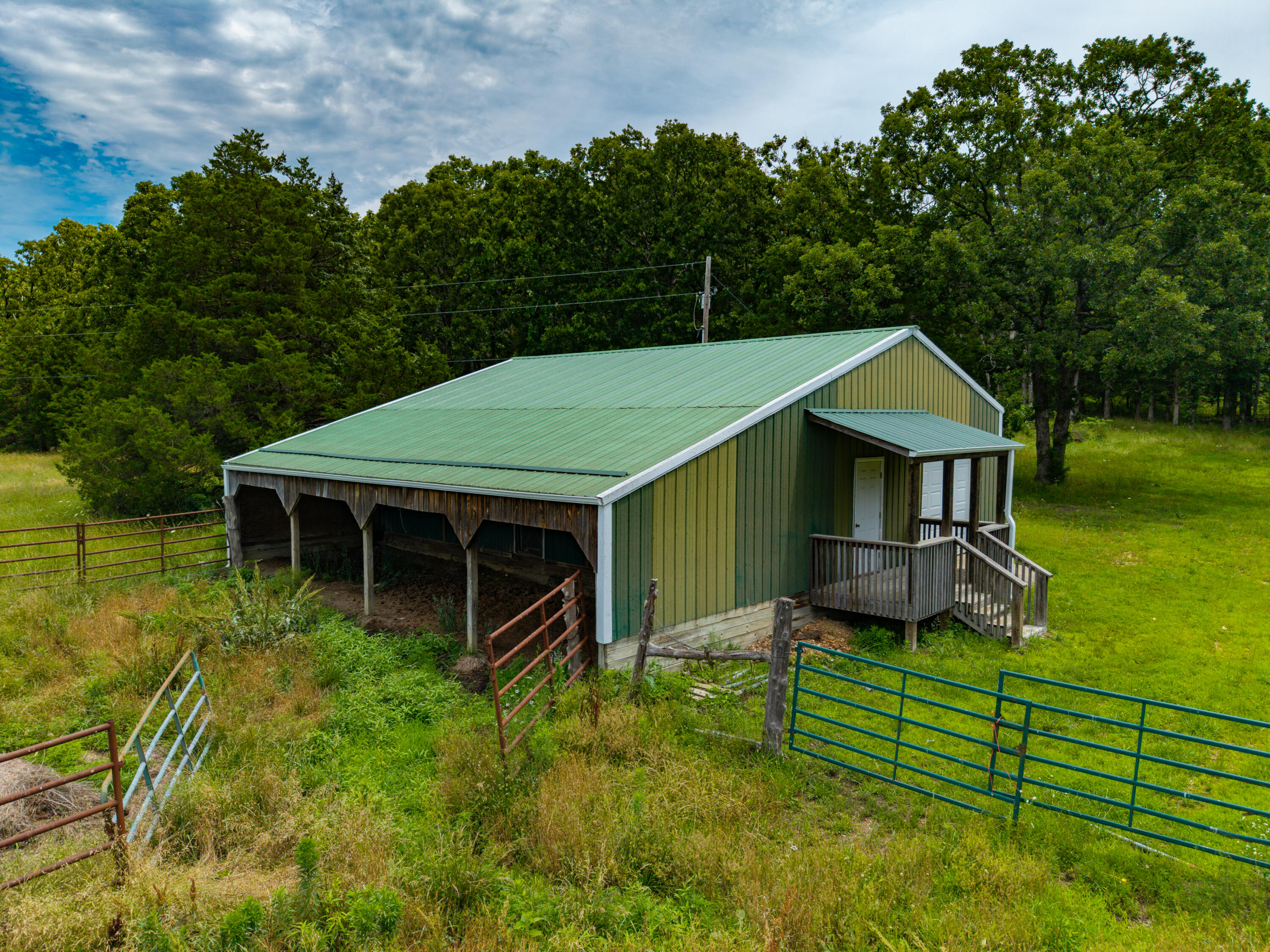 3675 Persimmon Road Property Photo 8