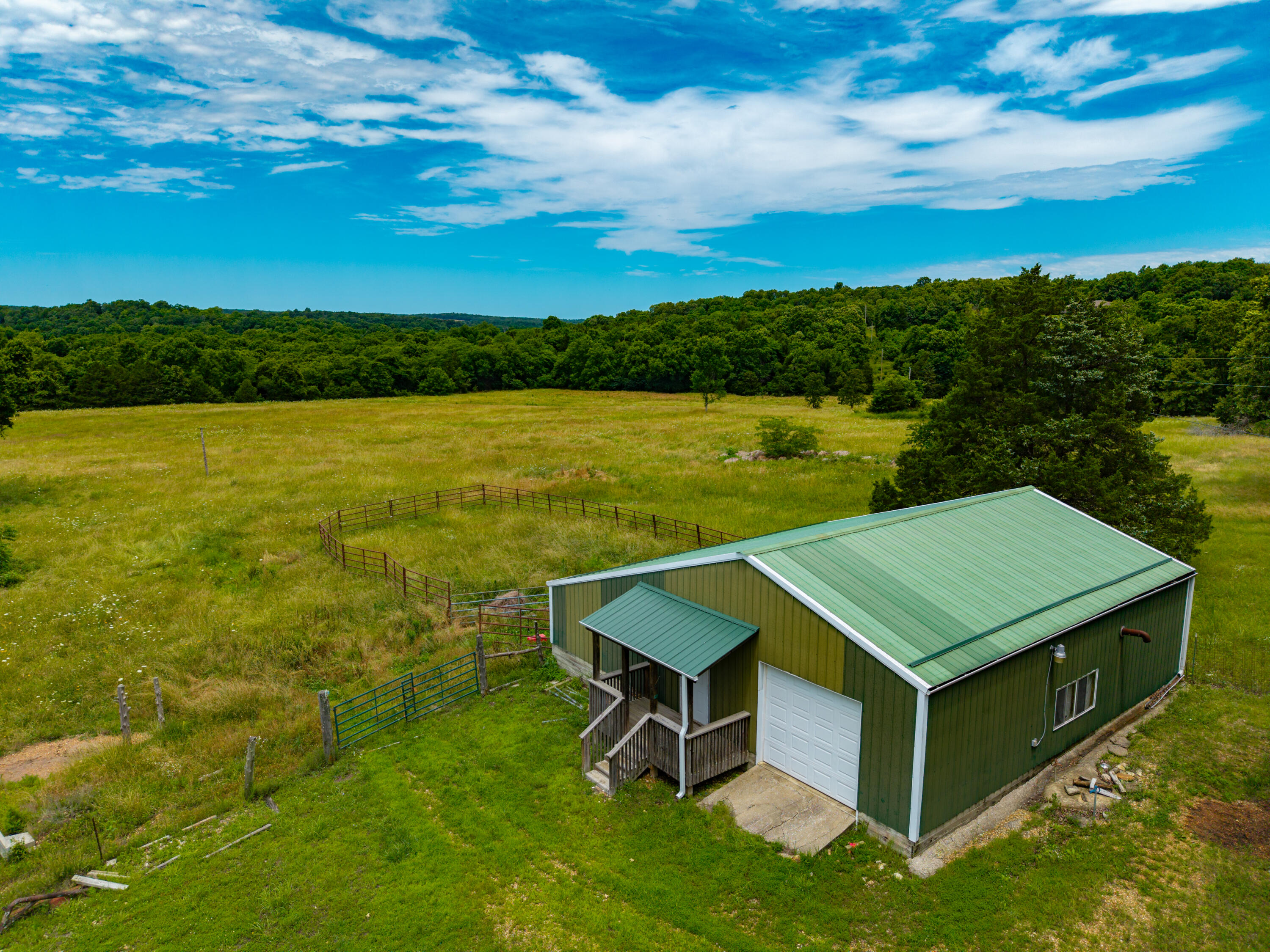 3675 Persimmon Road Property Photo 10