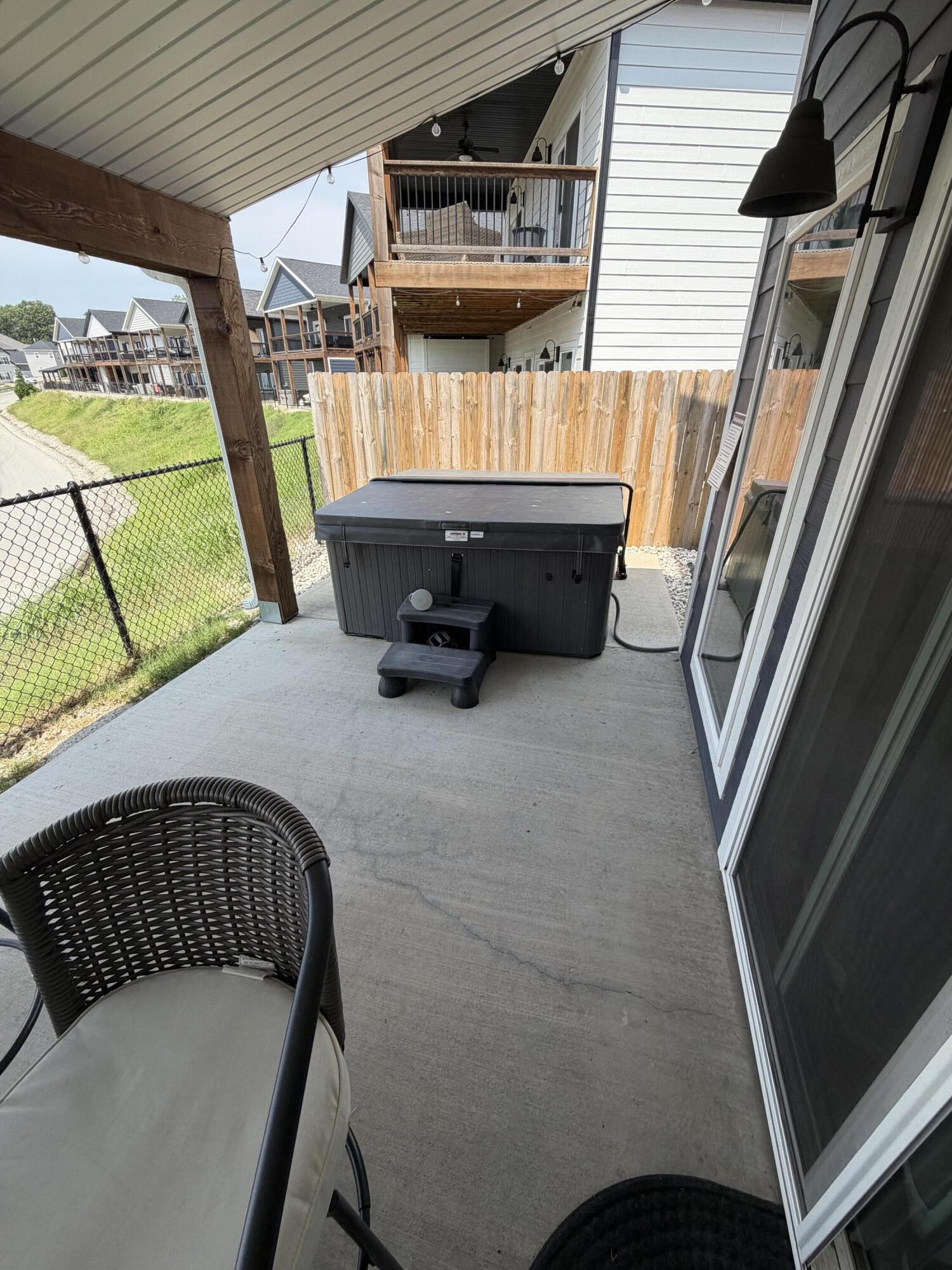 135 Chateau Mountain Lane Property Photo 8