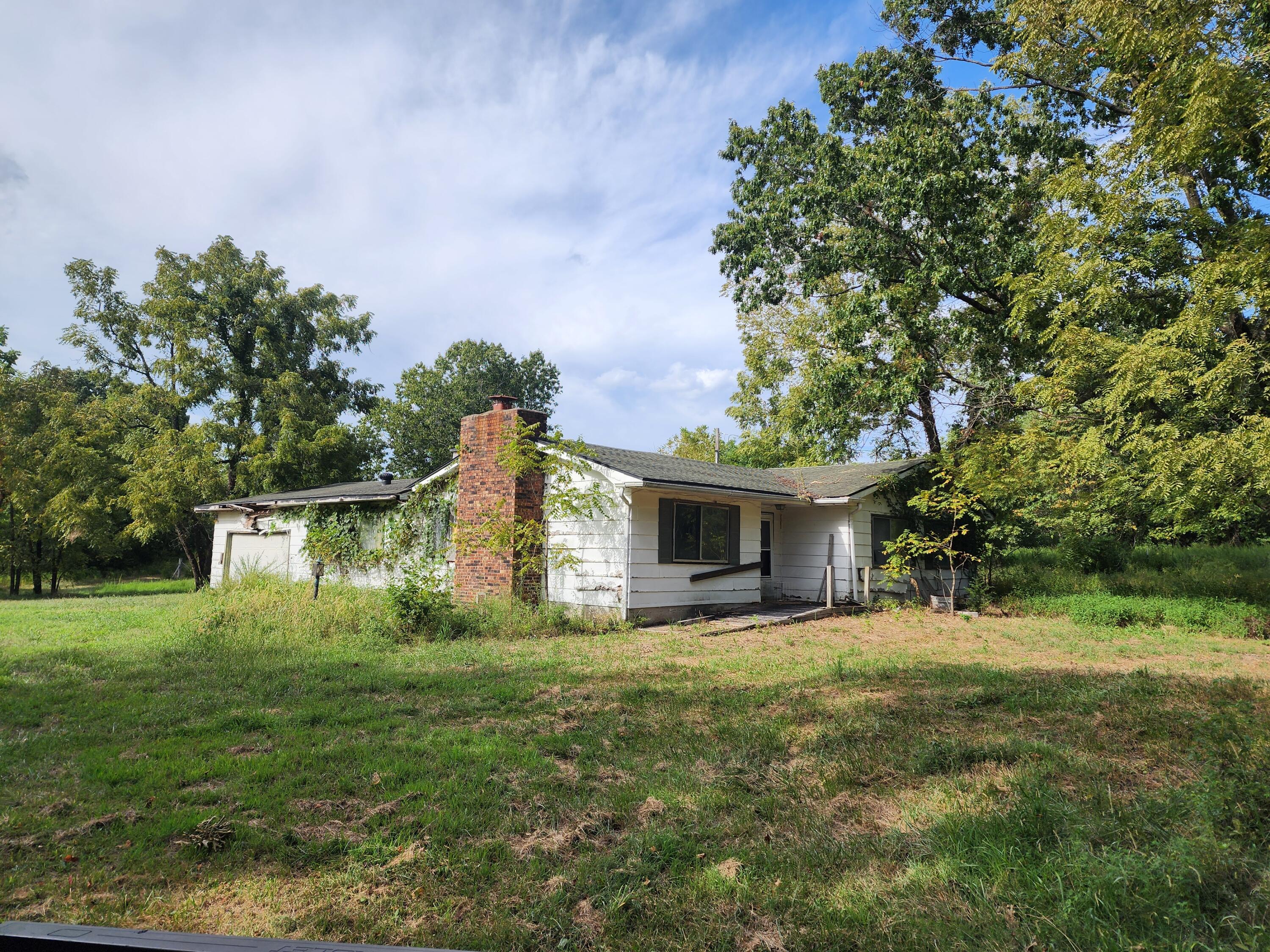 24 Yankee Lane Property Photo 5
