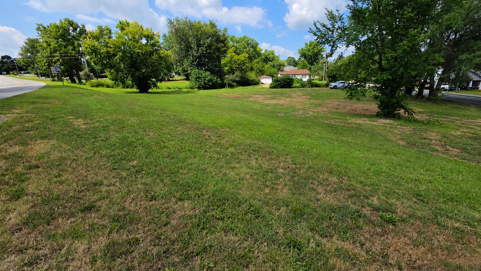 000 North Main Street Property Photo 2