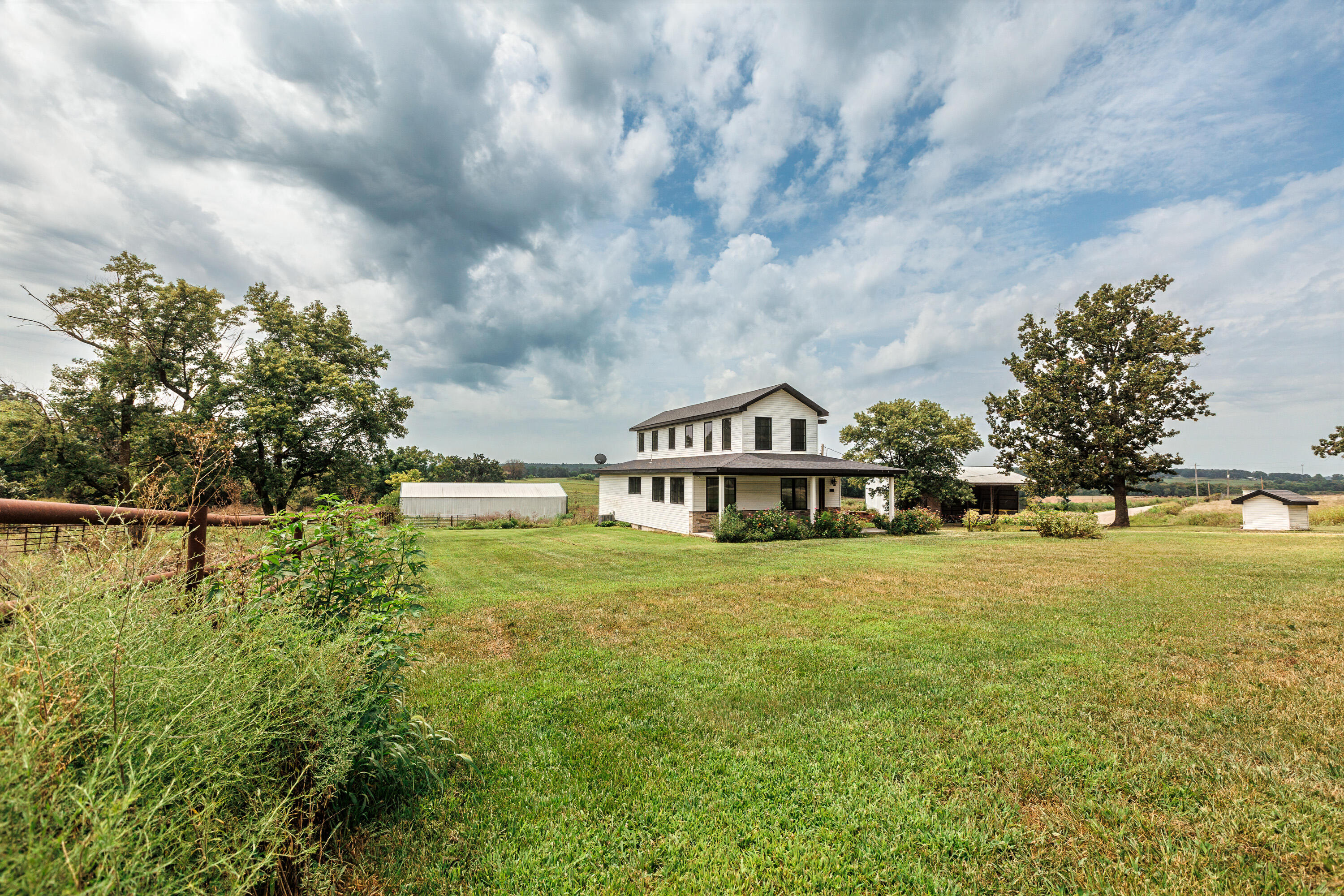 1944 Sampson Road Property Photo 2