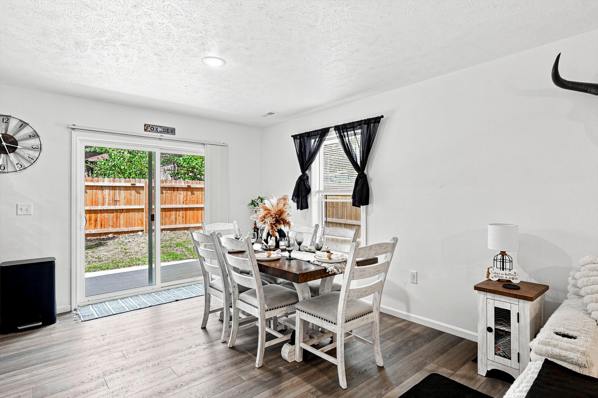 4071 White Oak Road Property Photo 6