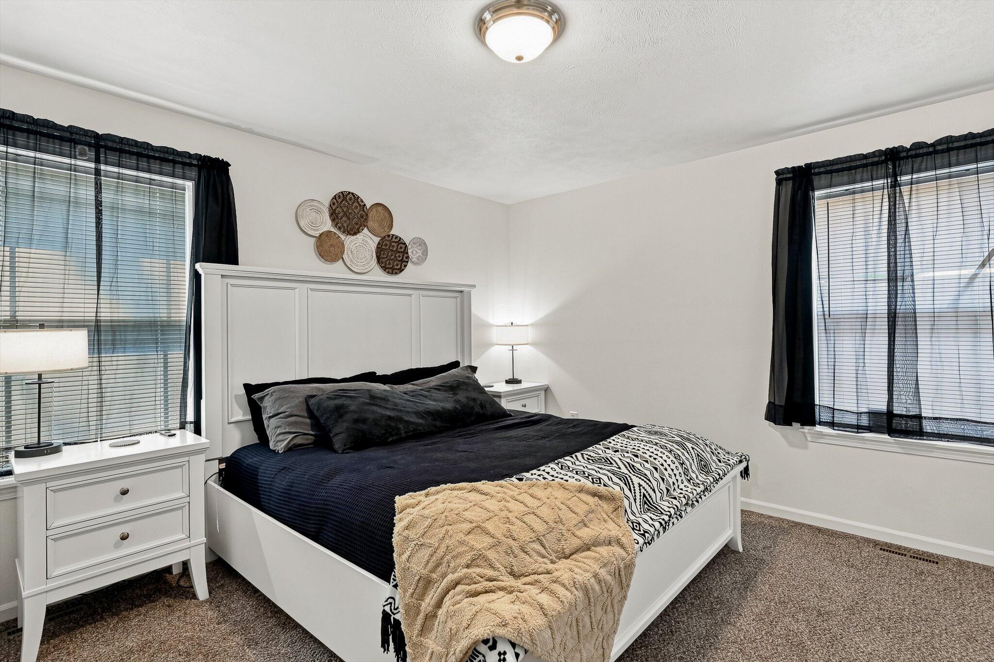 4071 White Oak Road Property Photo 11