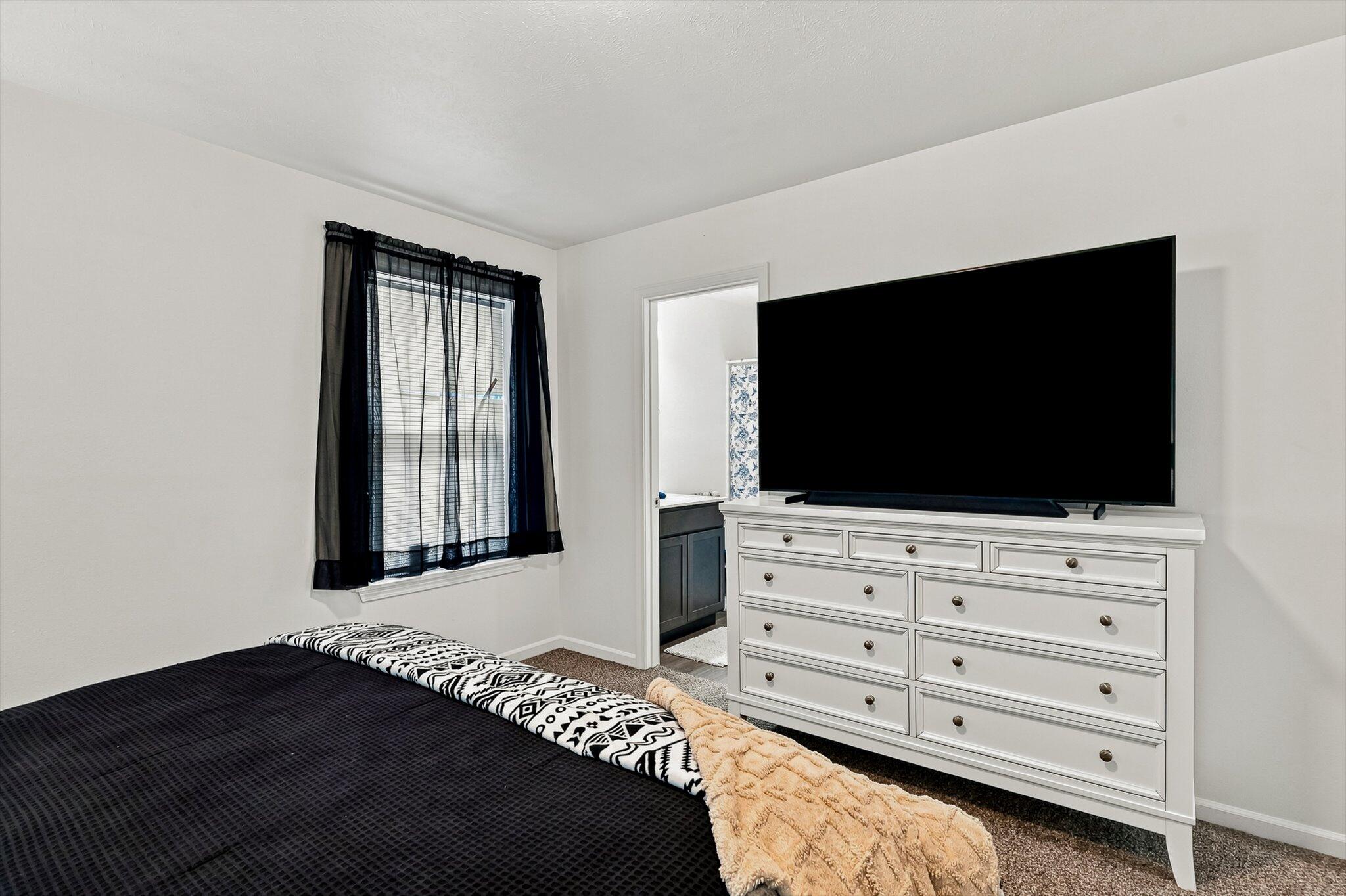 4071 White Oak Road Property Photo 12
