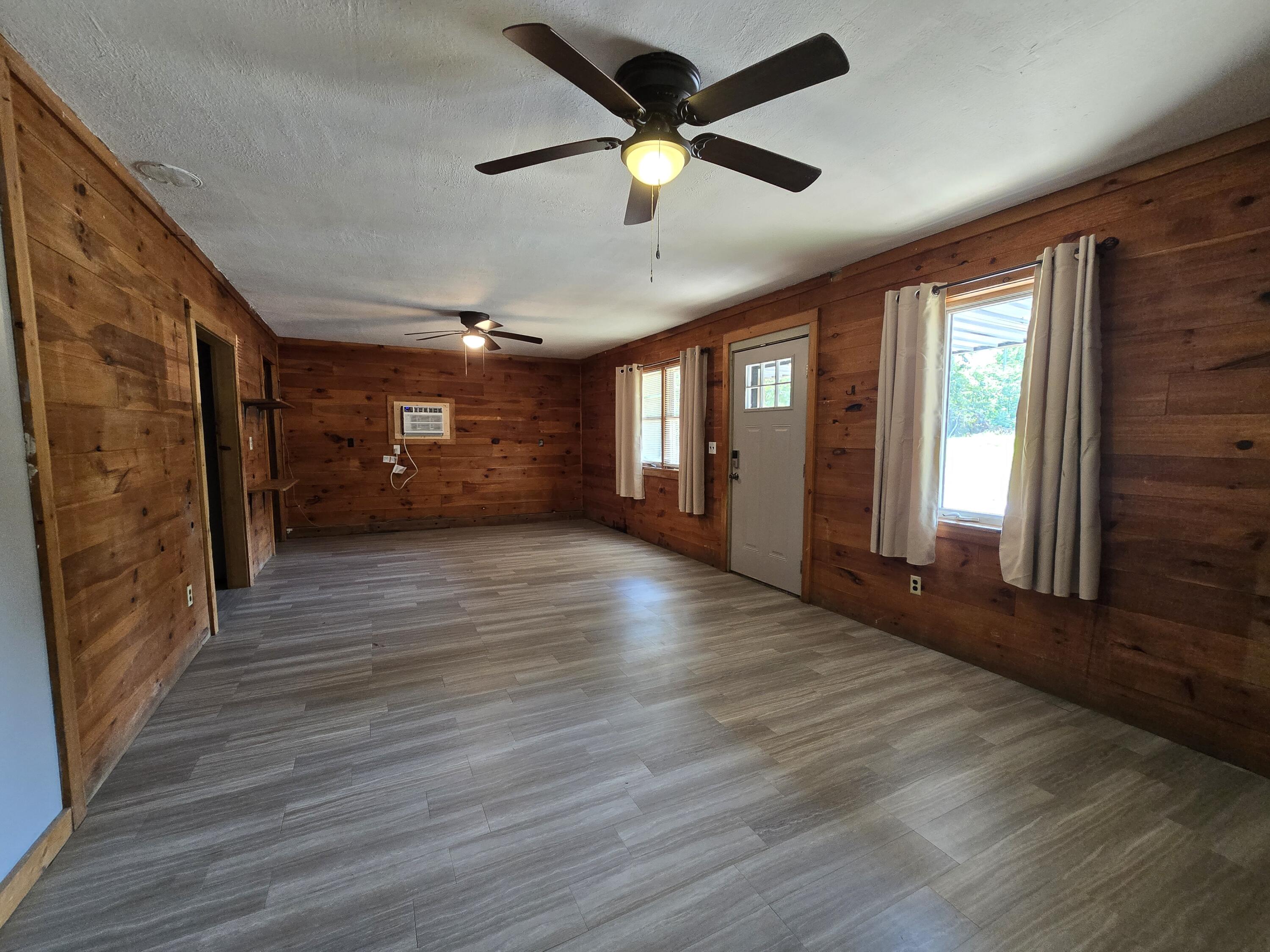 9008 Timber Drive Property Photo 4