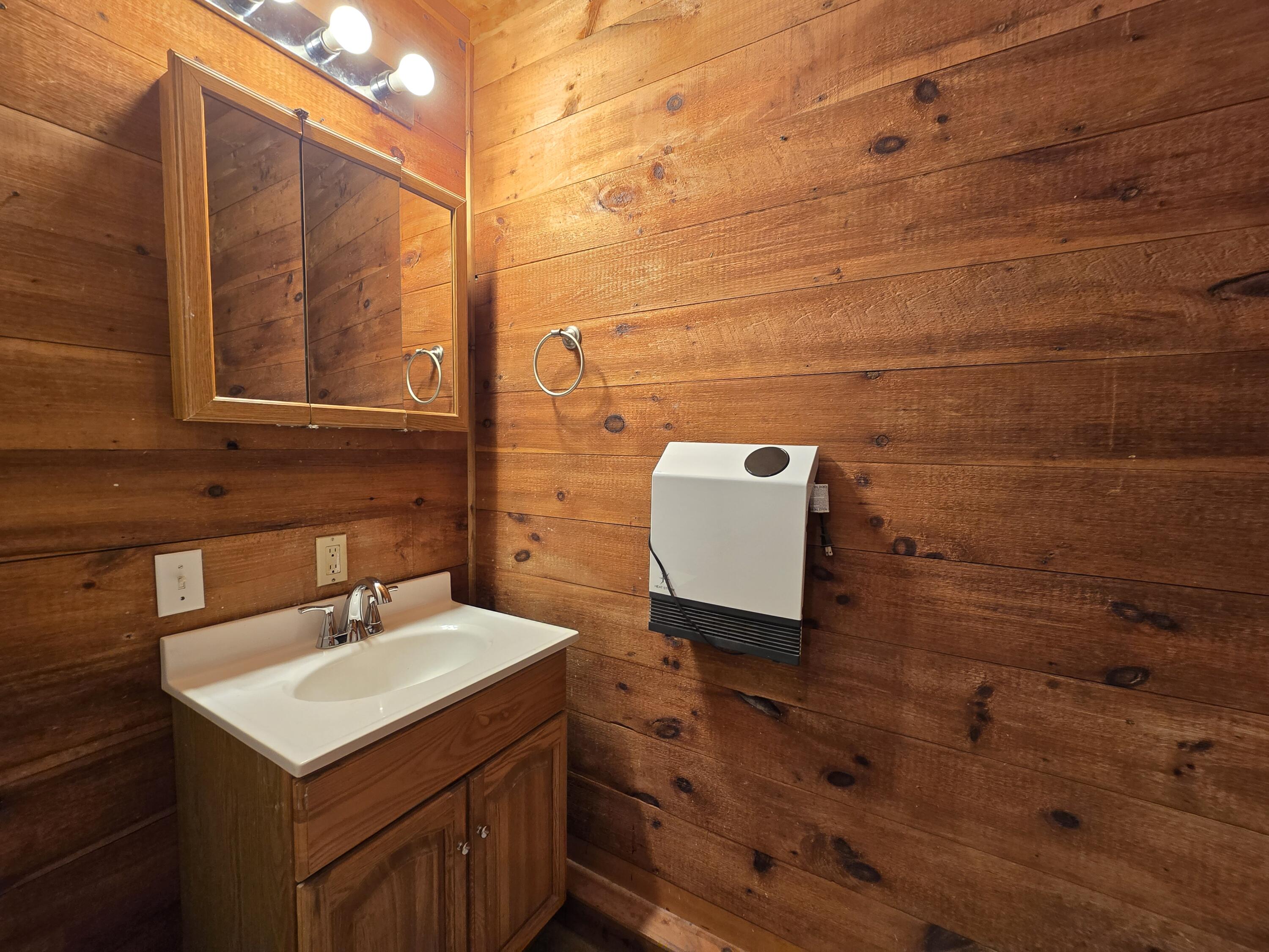 9008 Timber Drive Property Photo 15