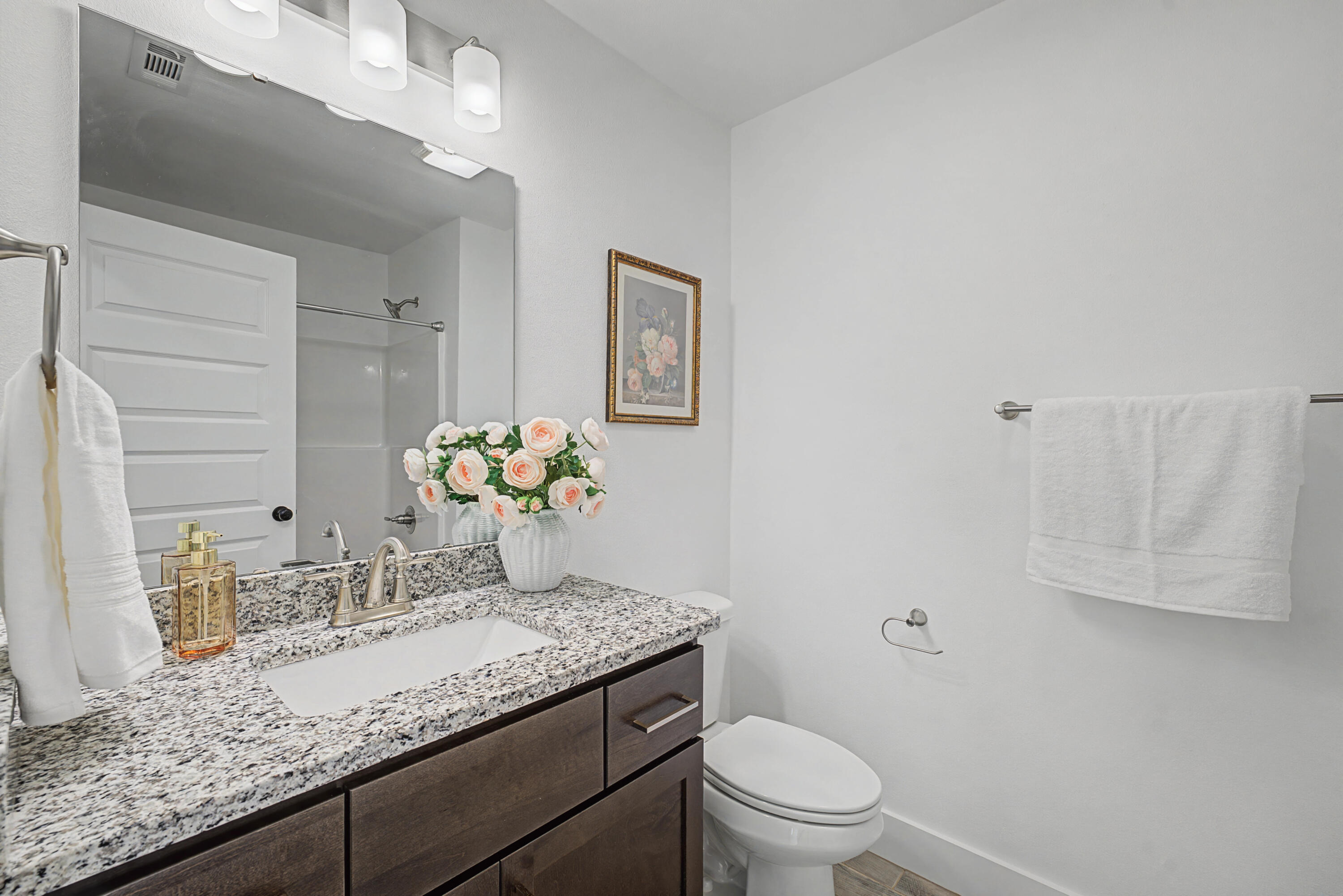 1005 West Pebblebrooke Drive Property Photo 16