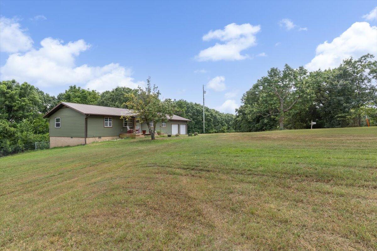 26480 Farm Road 1000 Property Photo 2