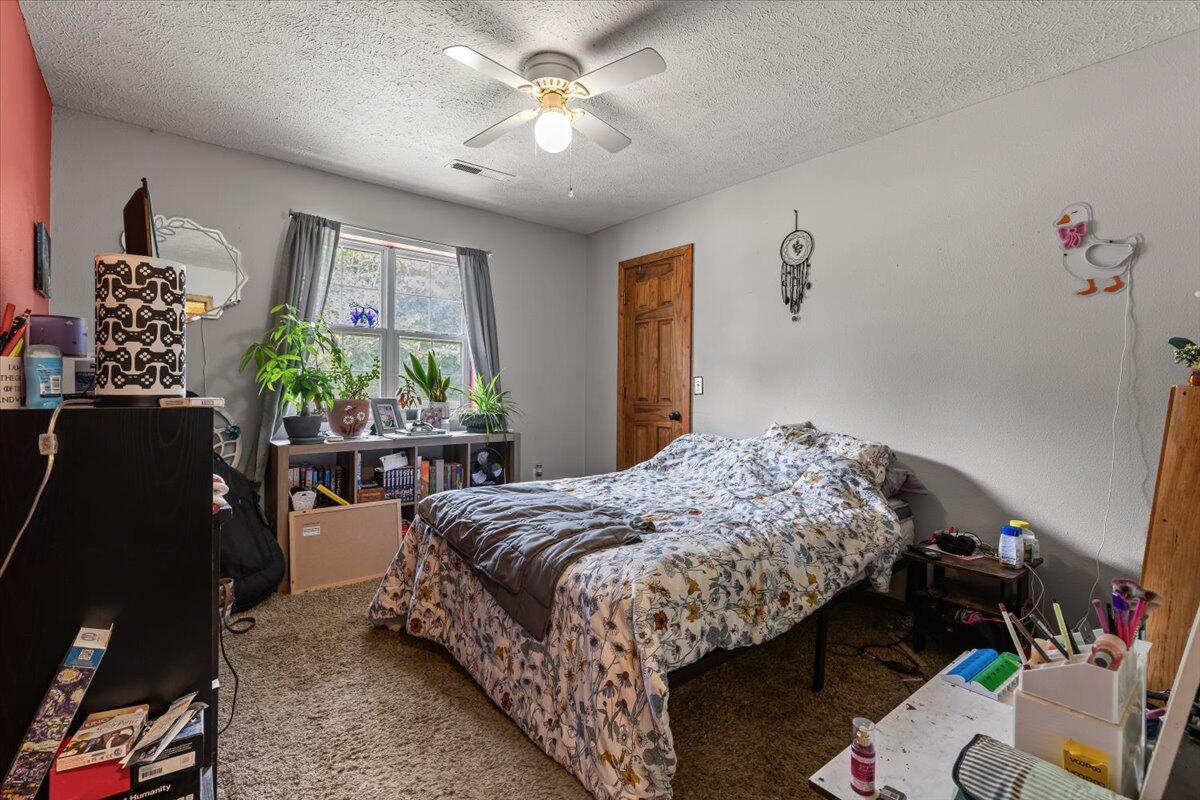 26480 Farm Road 1000 Property Photo 6