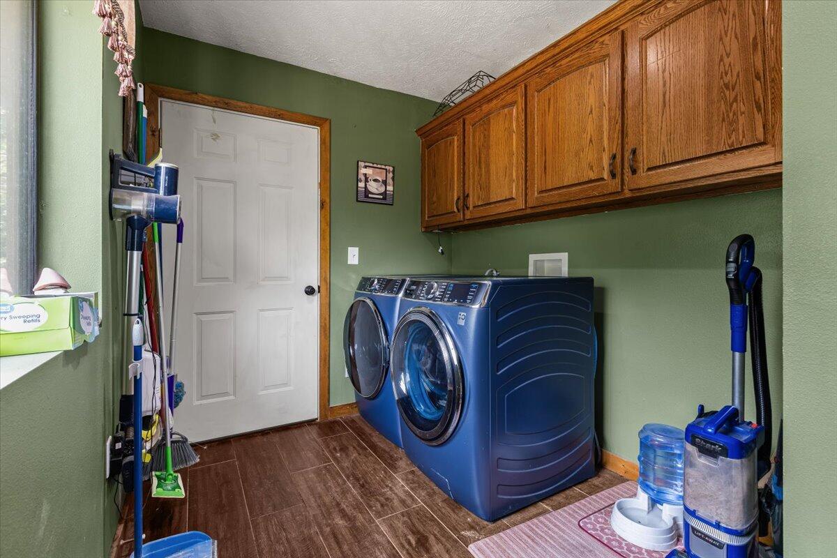 26480 Farm Road 1000 Property Photo 19