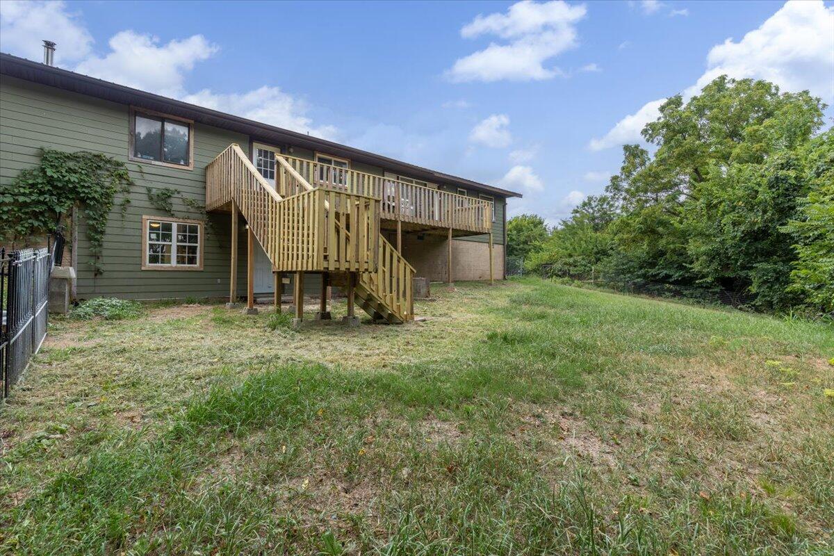 26480 Farm Road 1000 Property Photo 33
