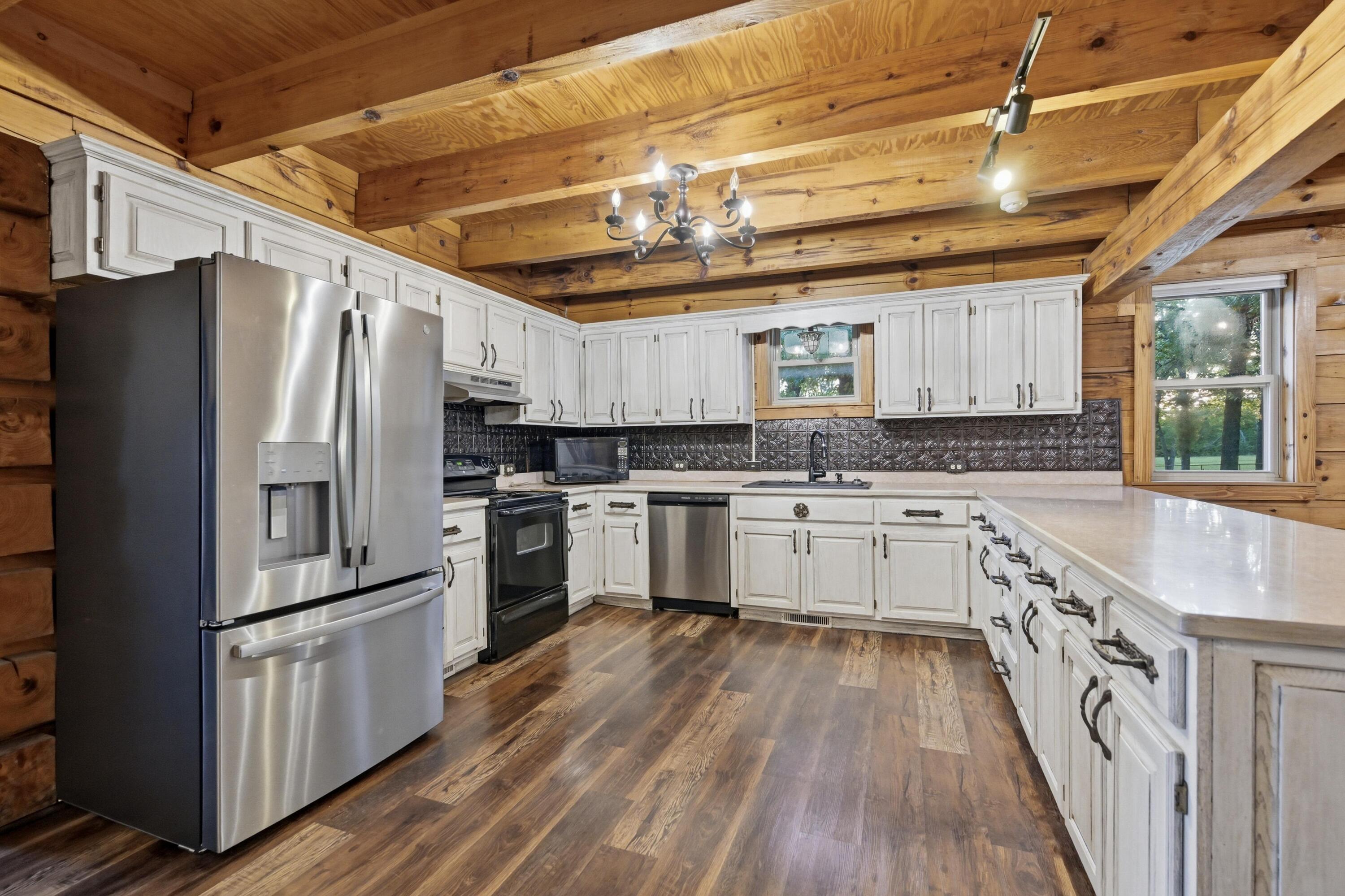 10613 And 10633 Poppy Drive Property Photo 41